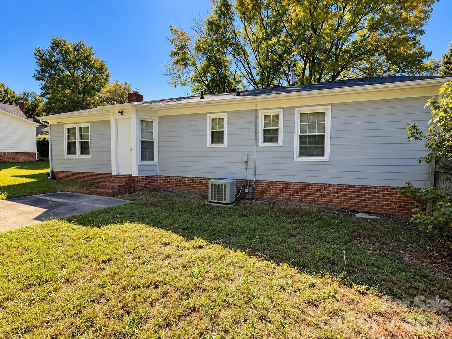 Single Family Residence at 501 Mary Charlotte Drive, Charlotte, photo 11 of 12