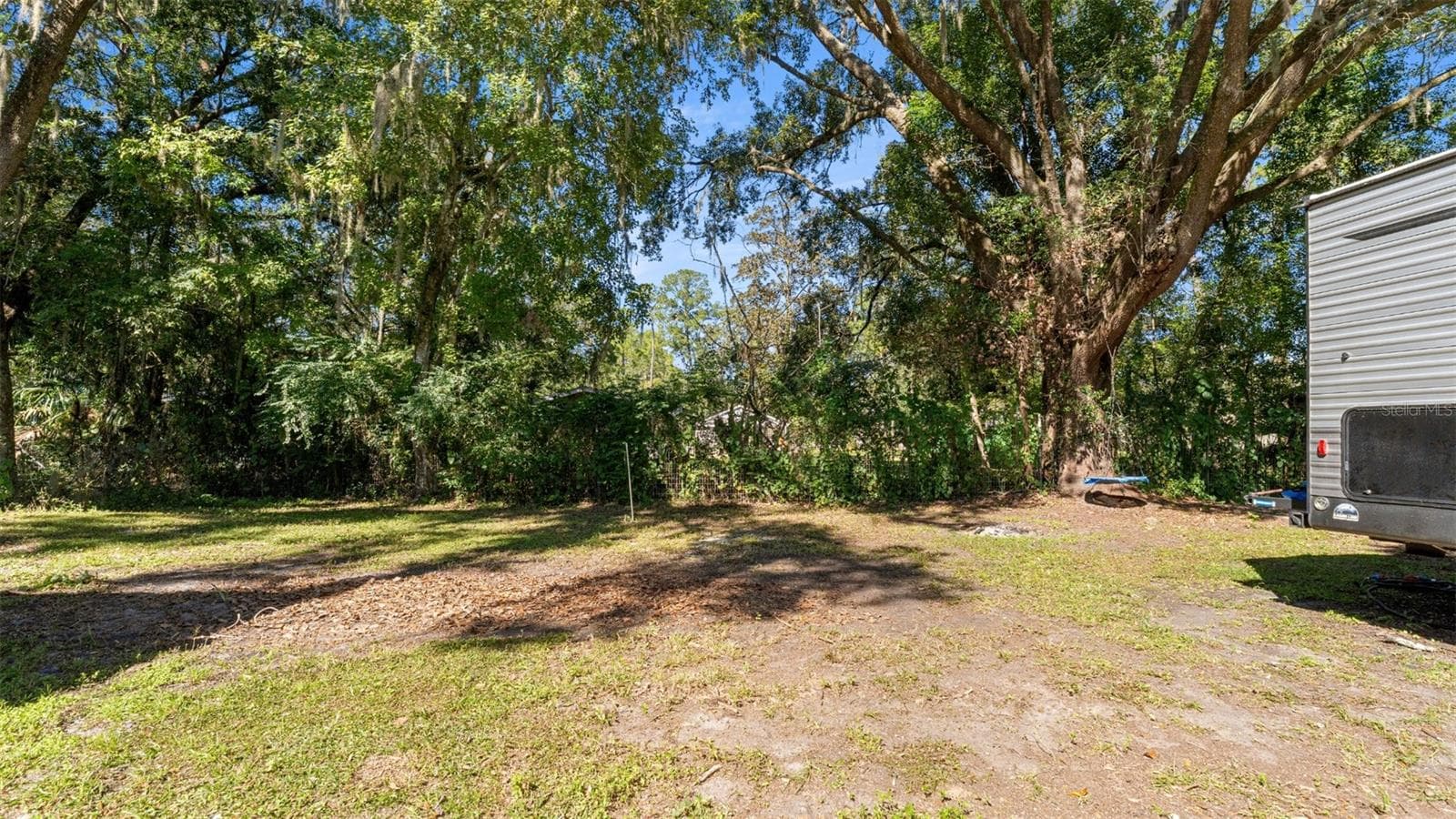 Single Family Residence at 2410 NE 3RD PL, GAINESVILLE, photo 32 of 33