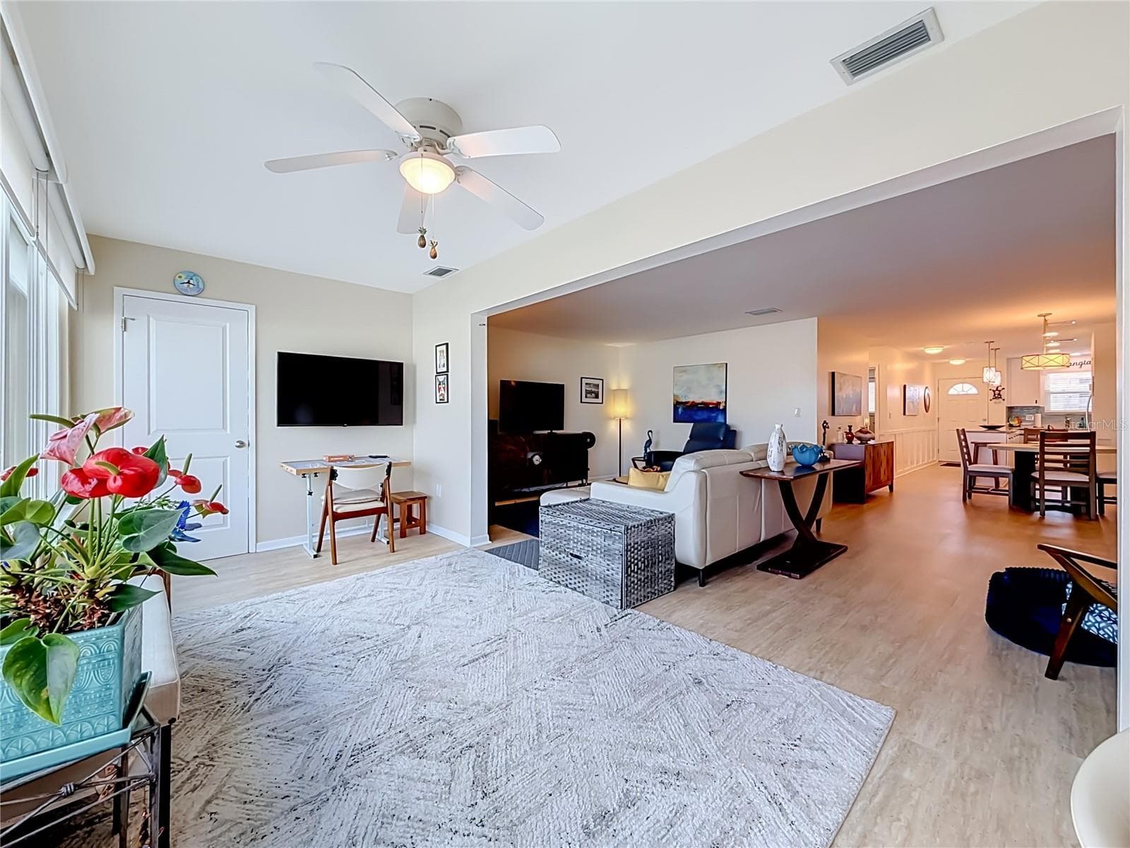 Condominium at 5925 SHORE BLVD S #611, GULFPORT, photo 19 of 31