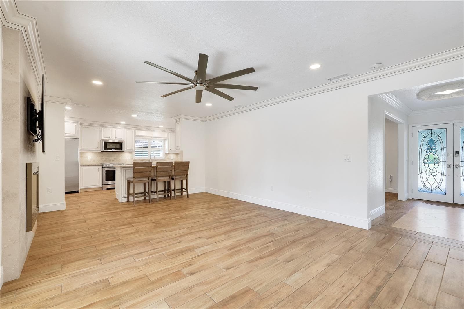 Single Family Residence at 7606 ORANGE TREE LN, ORLANDO, photo 9 of 46