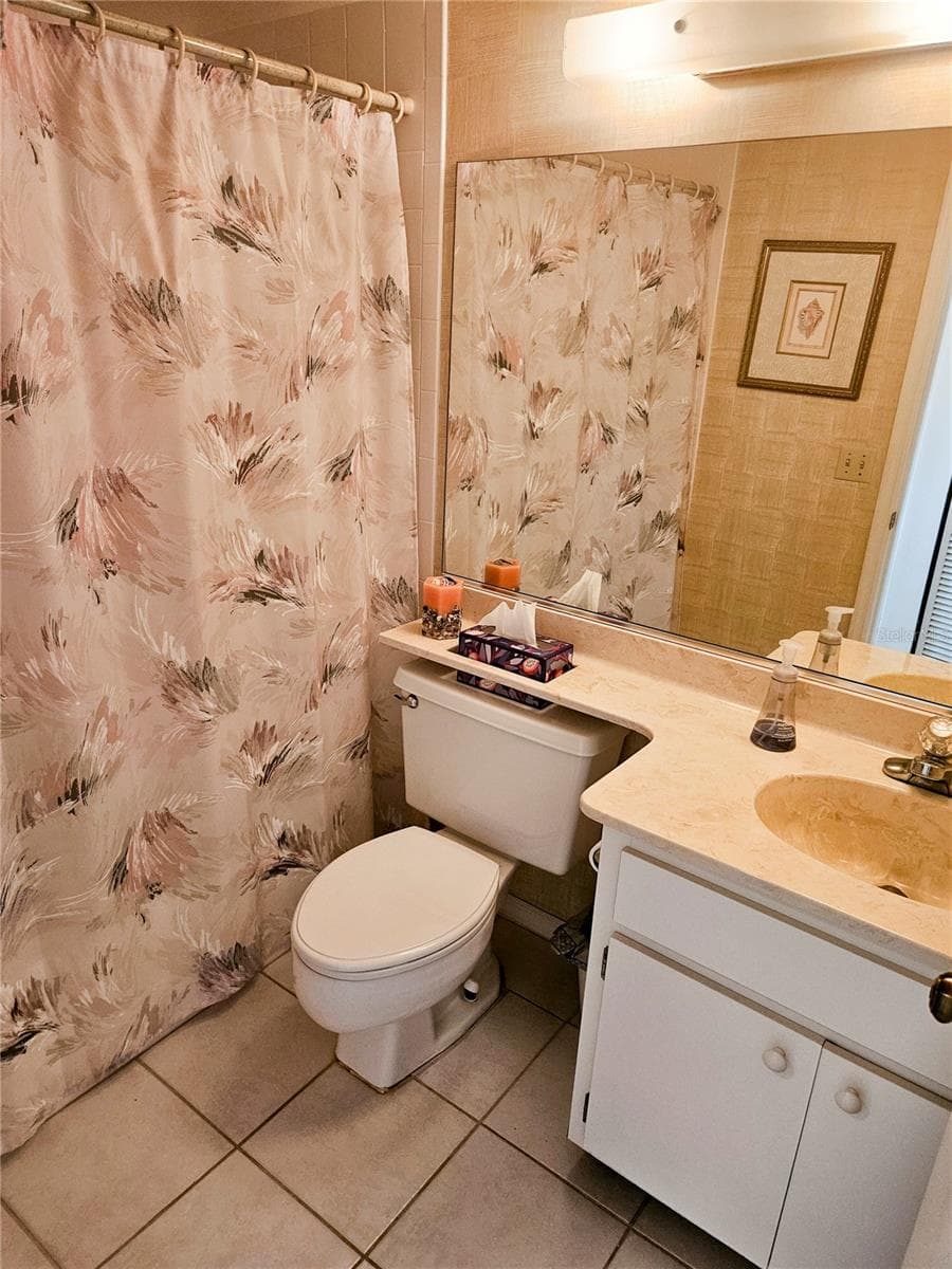 Condominium at 418 CERROMAR CT #257, VENICE, photo 32 of 57