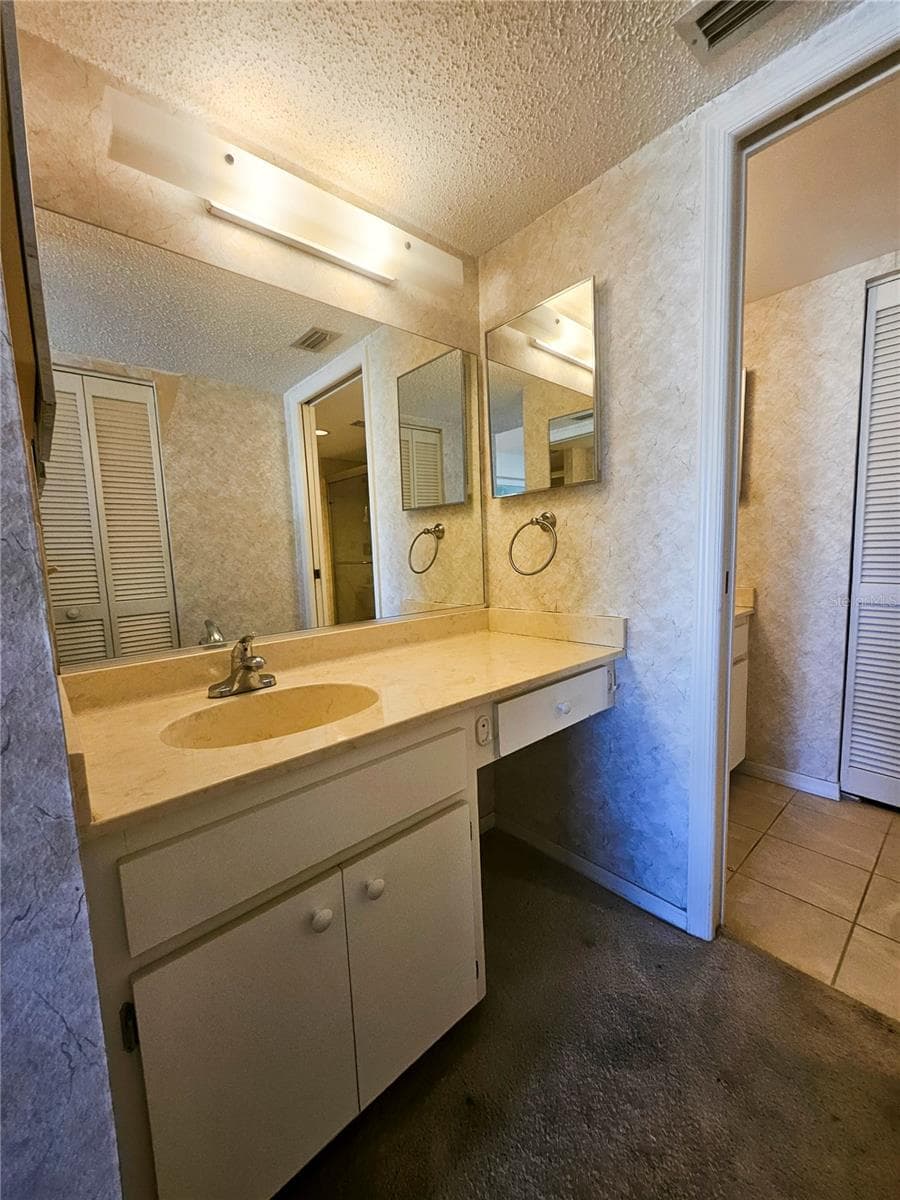 Condominium at 418 CERROMAR CT #257, VENICE, photo 42 of 57