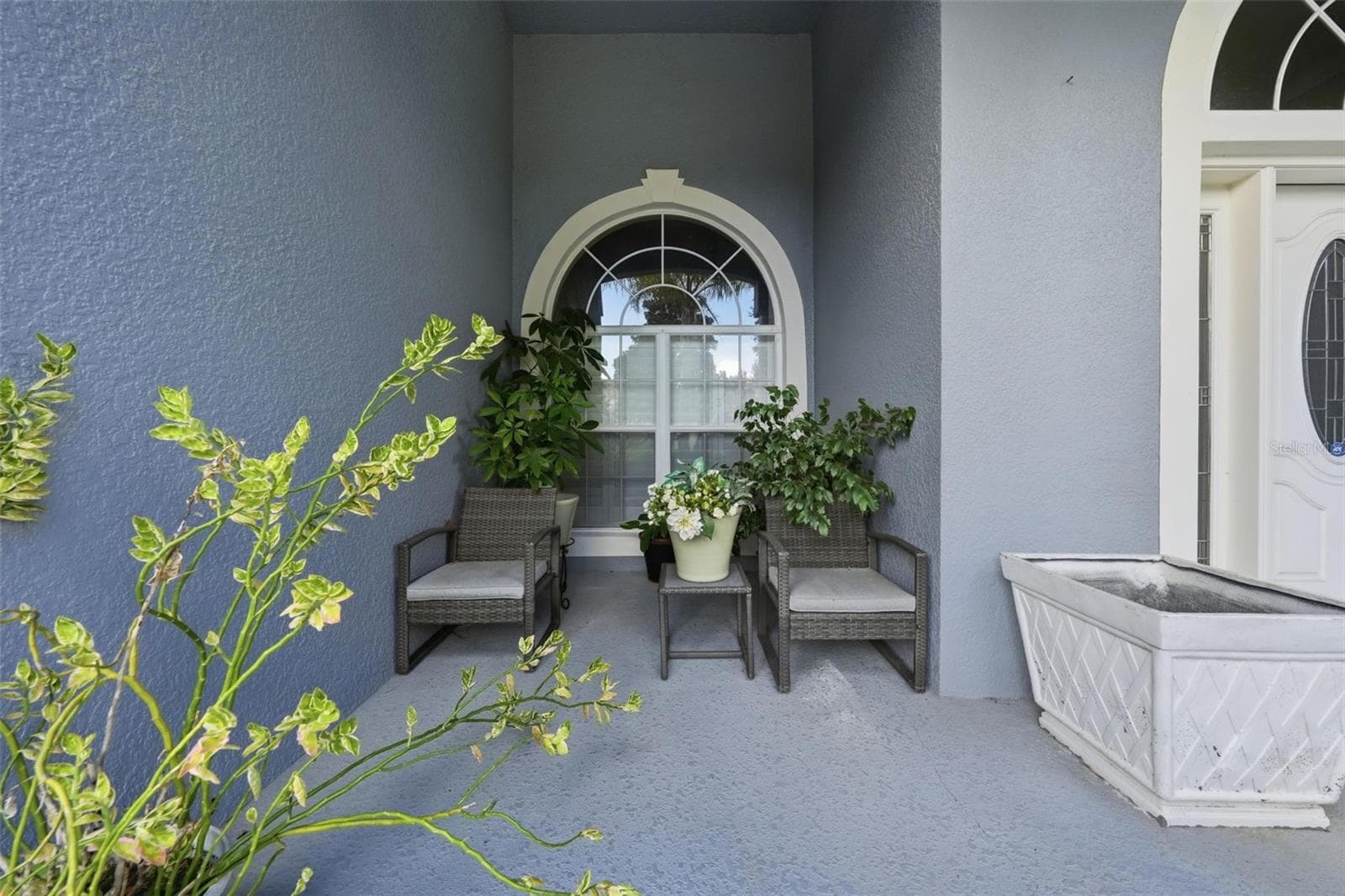 Front porch - 6234 TREMAYNE DR, MOUNT DORA