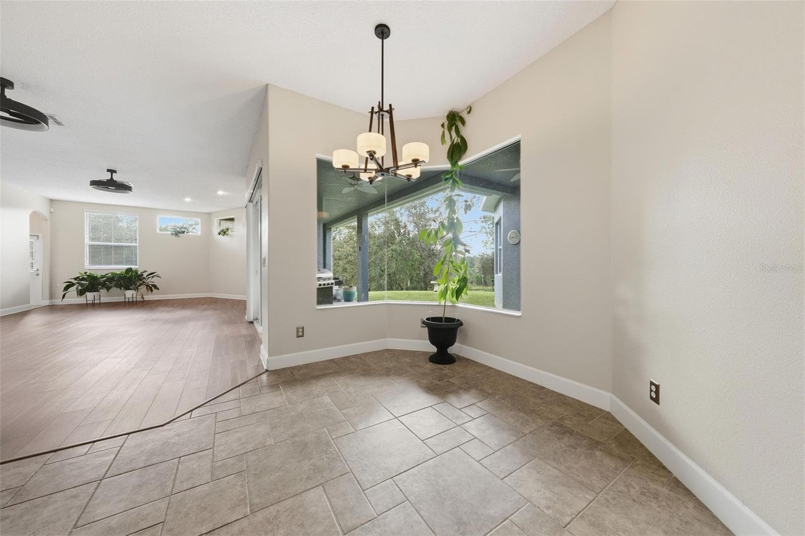 Breakfast nook - 6234 TREMAYNE DR, MOUNT DORA