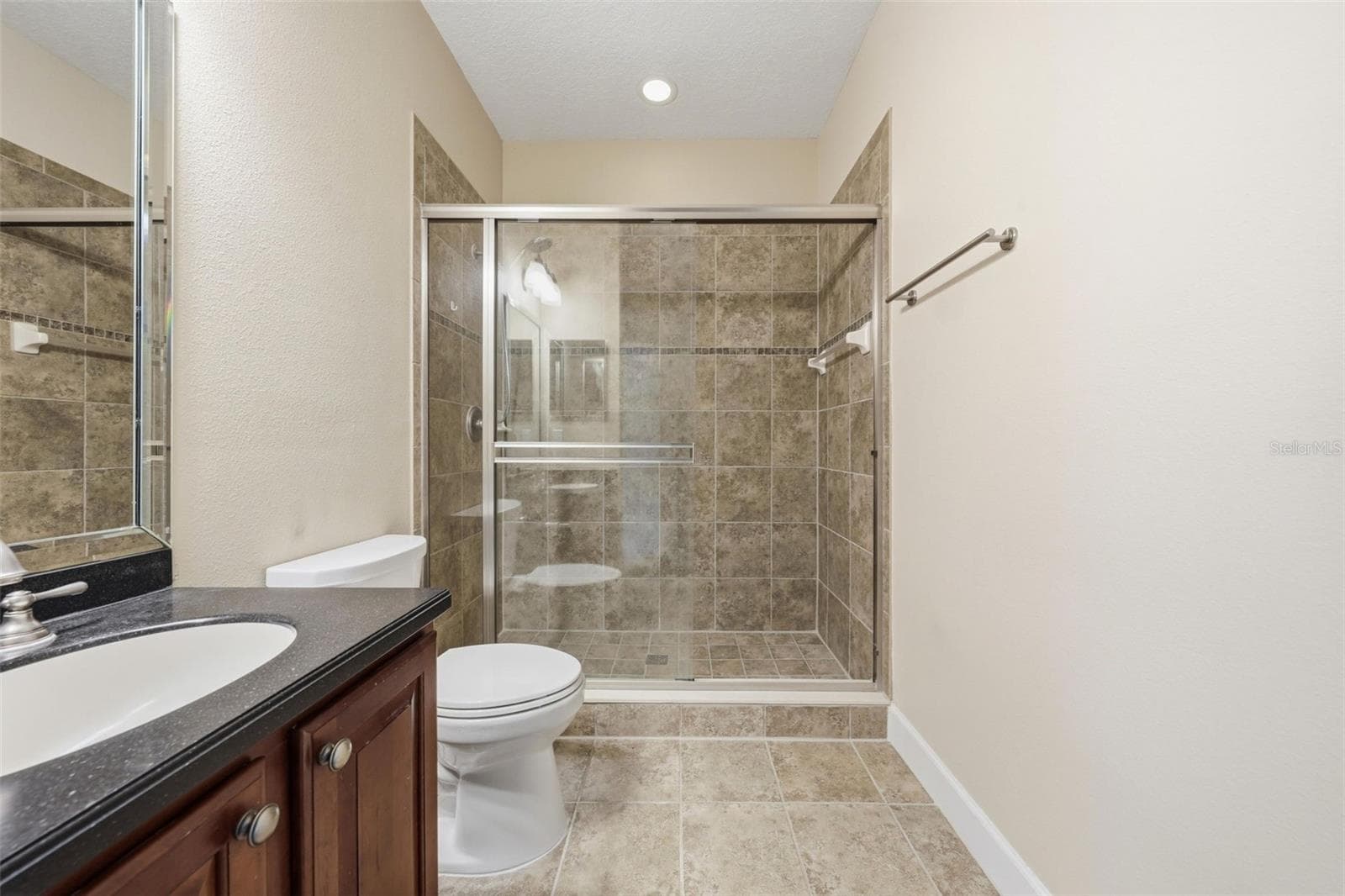 Bedroom 5/Bonus Room en suite - 6234 TREMAYNE DR, MOUNT DORA