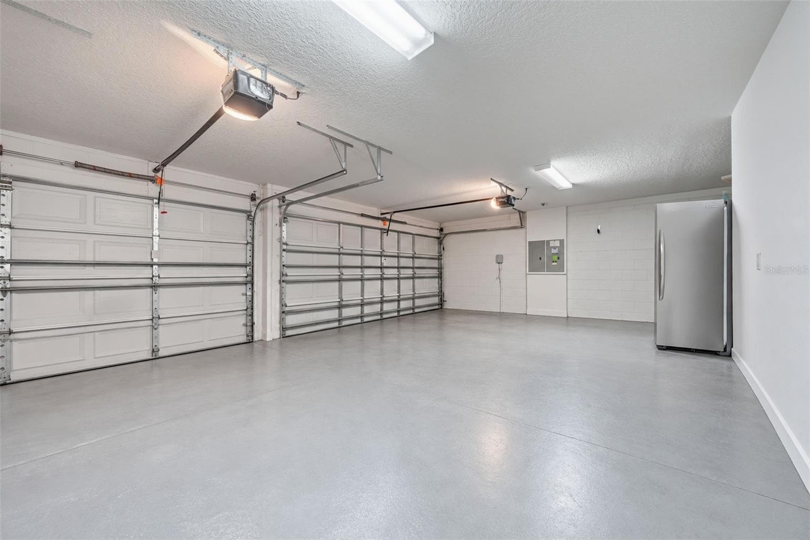 Garage 1 - 6234 TREMAYNE DR, MOUNT DORA