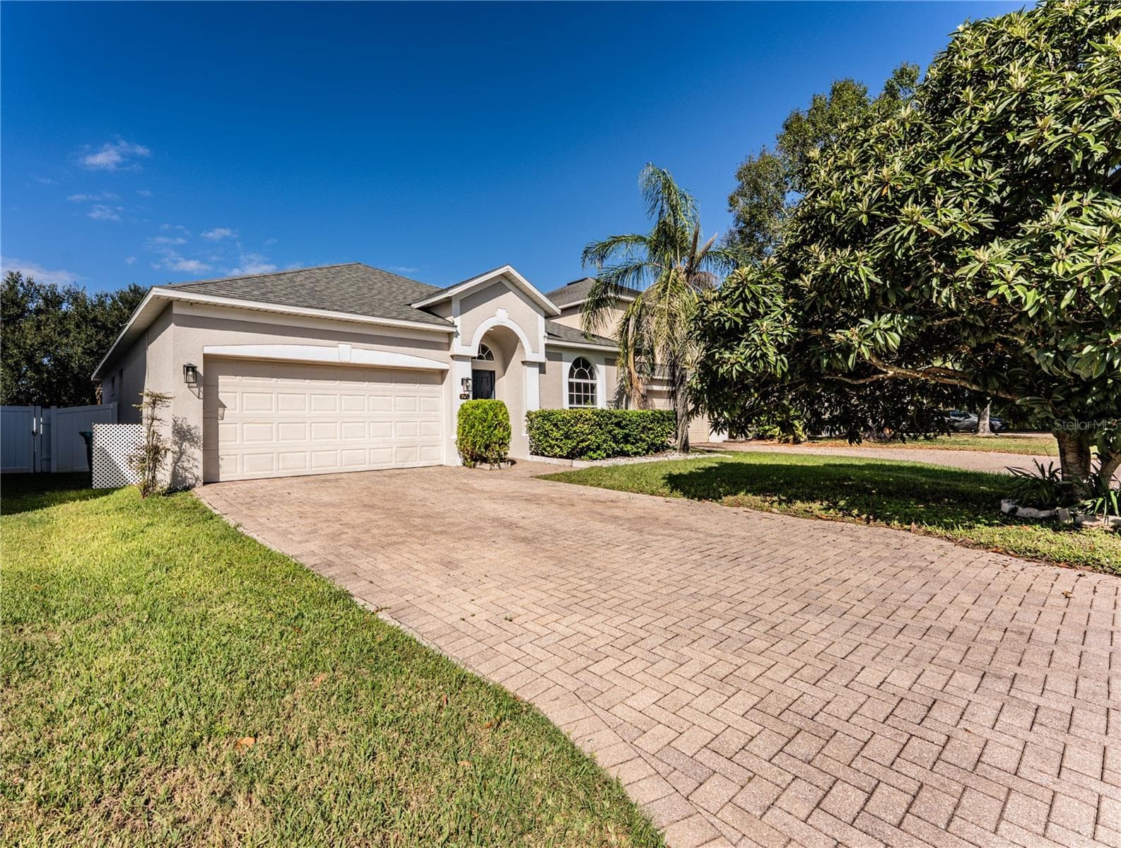 Single Family Residence at 9975 SHADOW CREEK DR, ORLANDO, photo 3 of 37