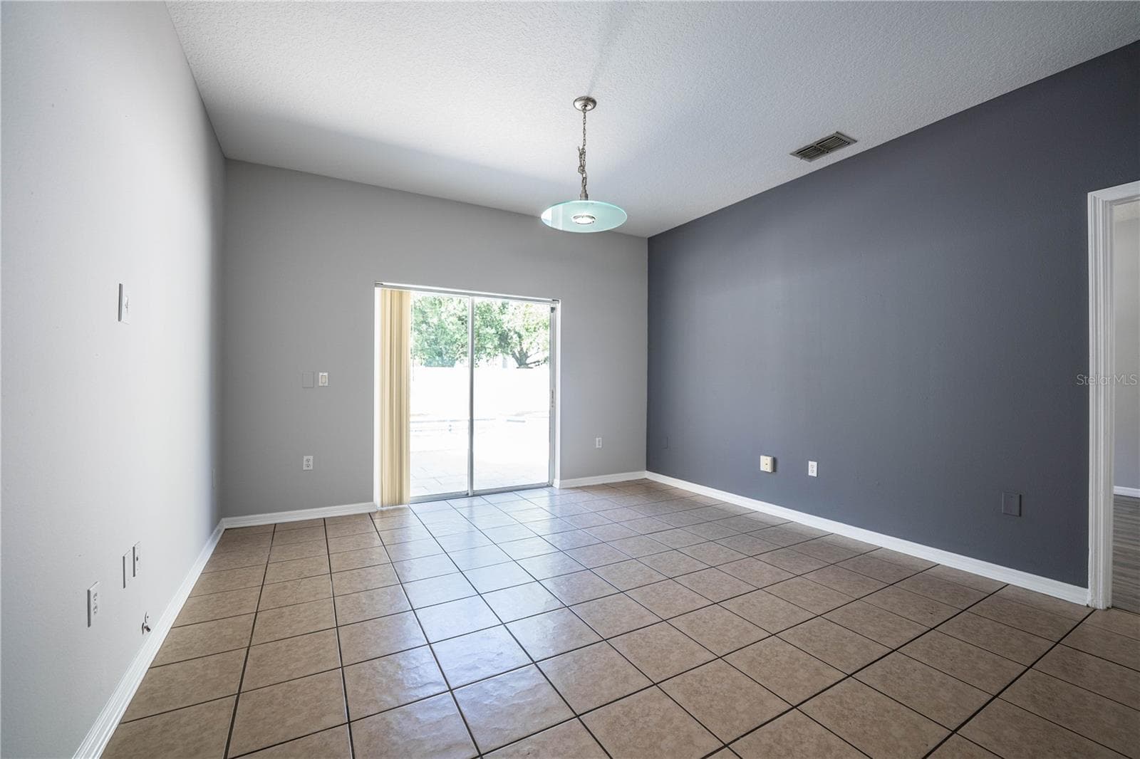 Single Family Residence at 9975 SHADOW CREEK DR, ORLANDO, photo 15 of 37