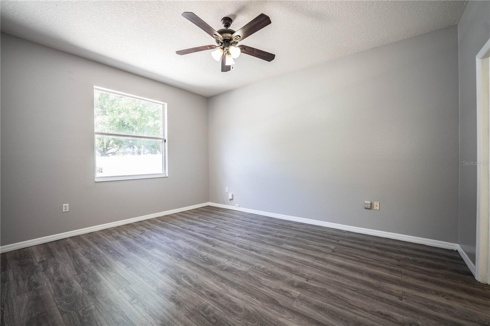 Single Family Residence at 9975 SHADOW CREEK DR, ORLANDO, photo 17 of 37