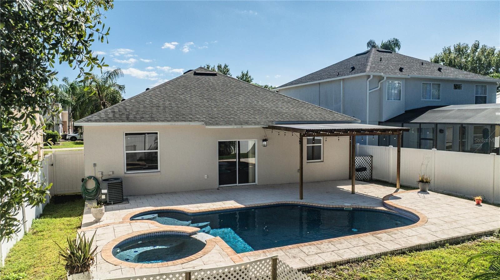 Single Family Residence at 9975 SHADOW CREEK DR, ORLANDO, photo 32 of 37