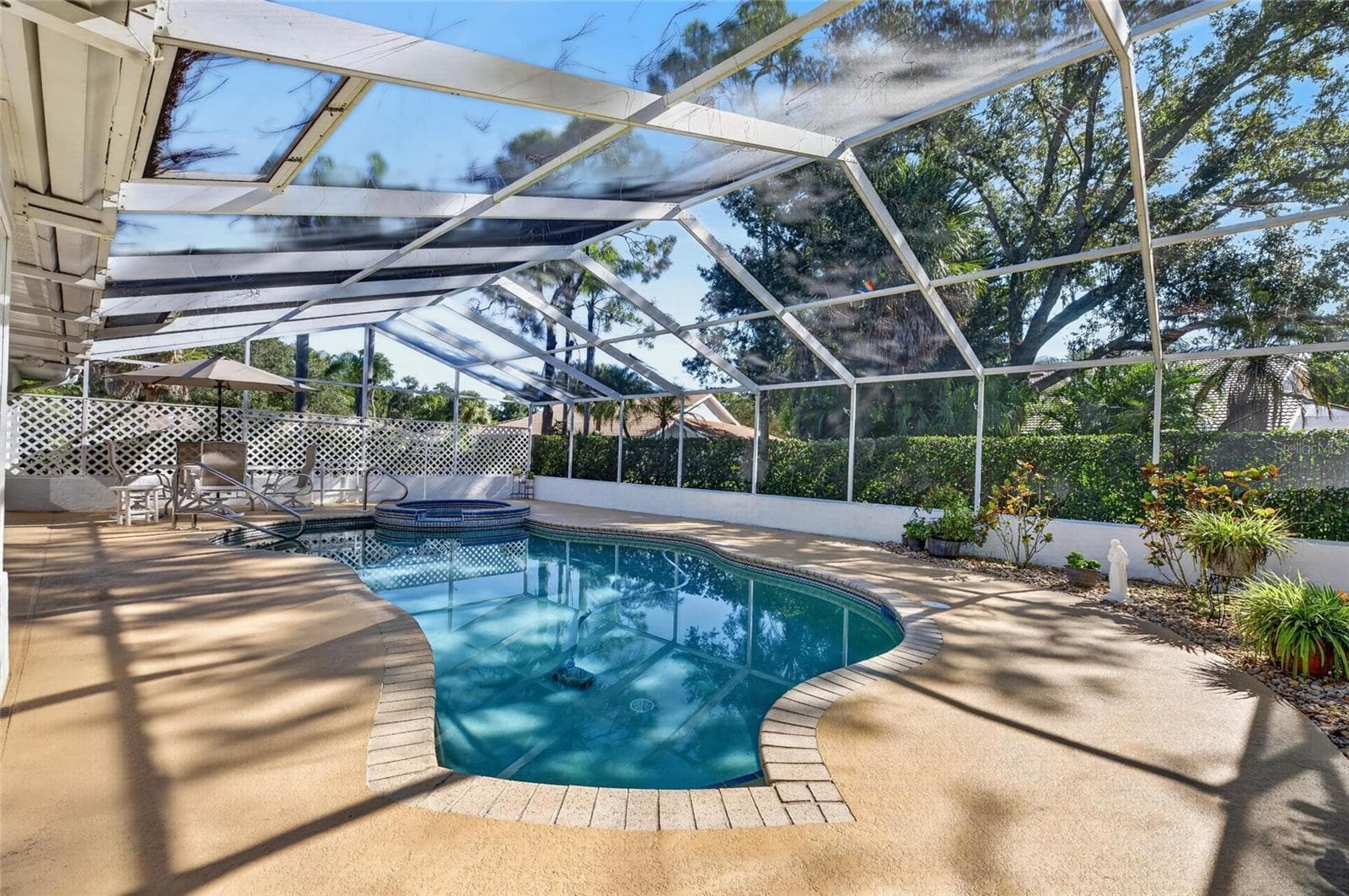 Single Family Residence at 5713 GARDEN LAKES MAJESTIC, BRADENTON, photo 48 of 100
