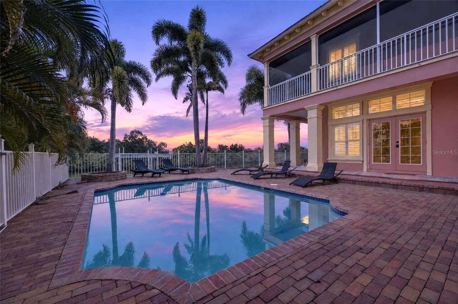 Single Family Residence at 825 ISLEBAY DR, APOLLO BEACH, photo 3 of 100