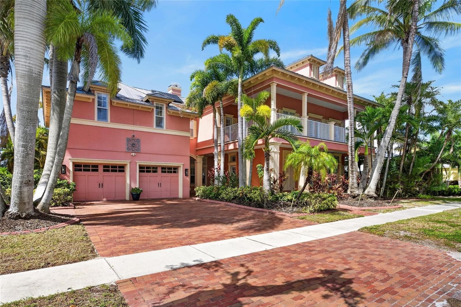 Single Family Residence at 825 ISLEBAY DR, APOLLO BEACH, photo 7 of 100