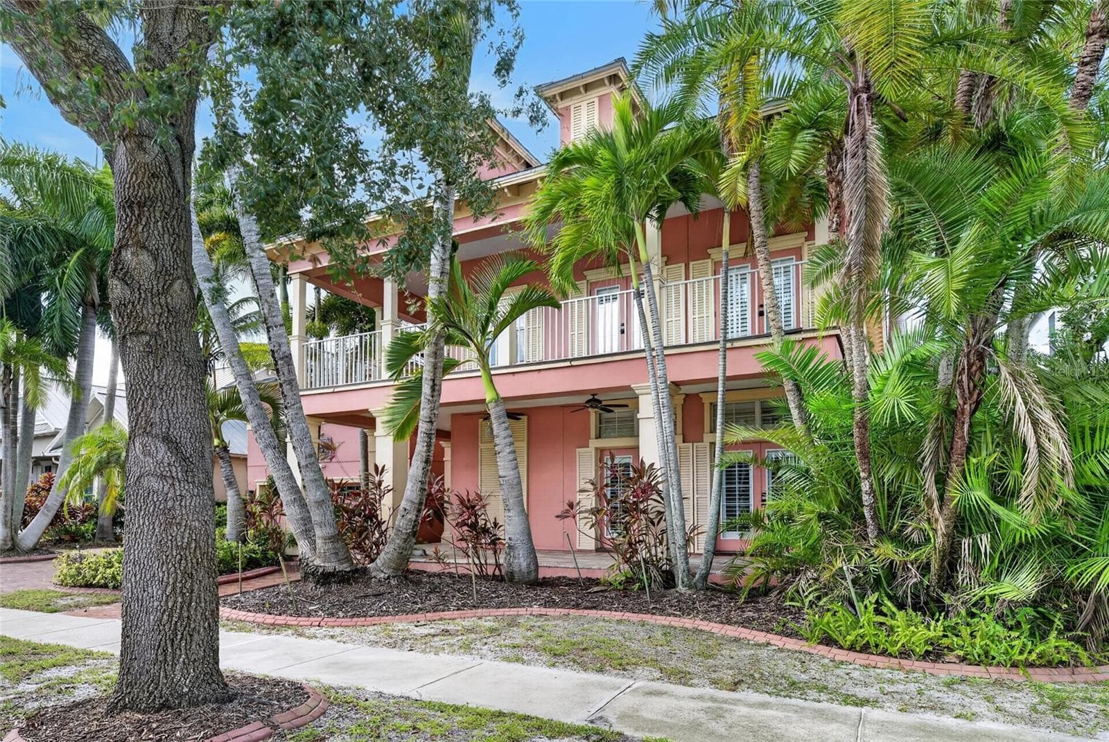Single Family Residence at 825 ISLEBAY DR, APOLLO BEACH, photo 9 of 100