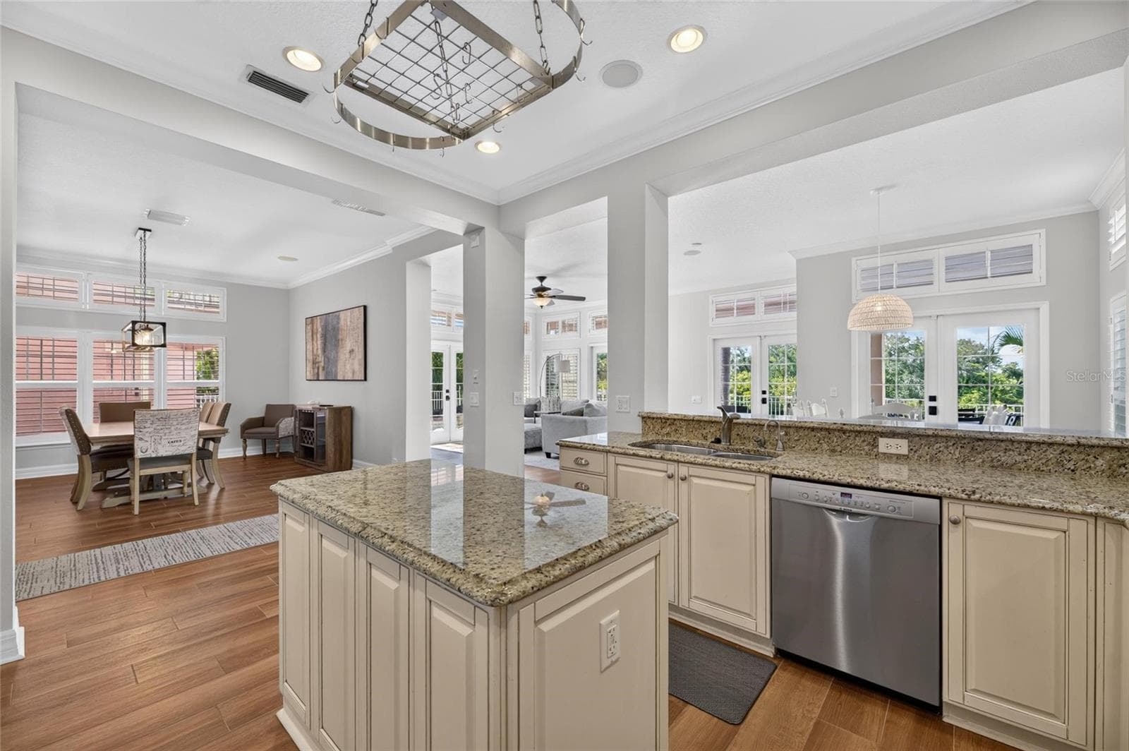 Single Family Residence at 825 ISLEBAY DR, APOLLO BEACH, photo 31 of 100