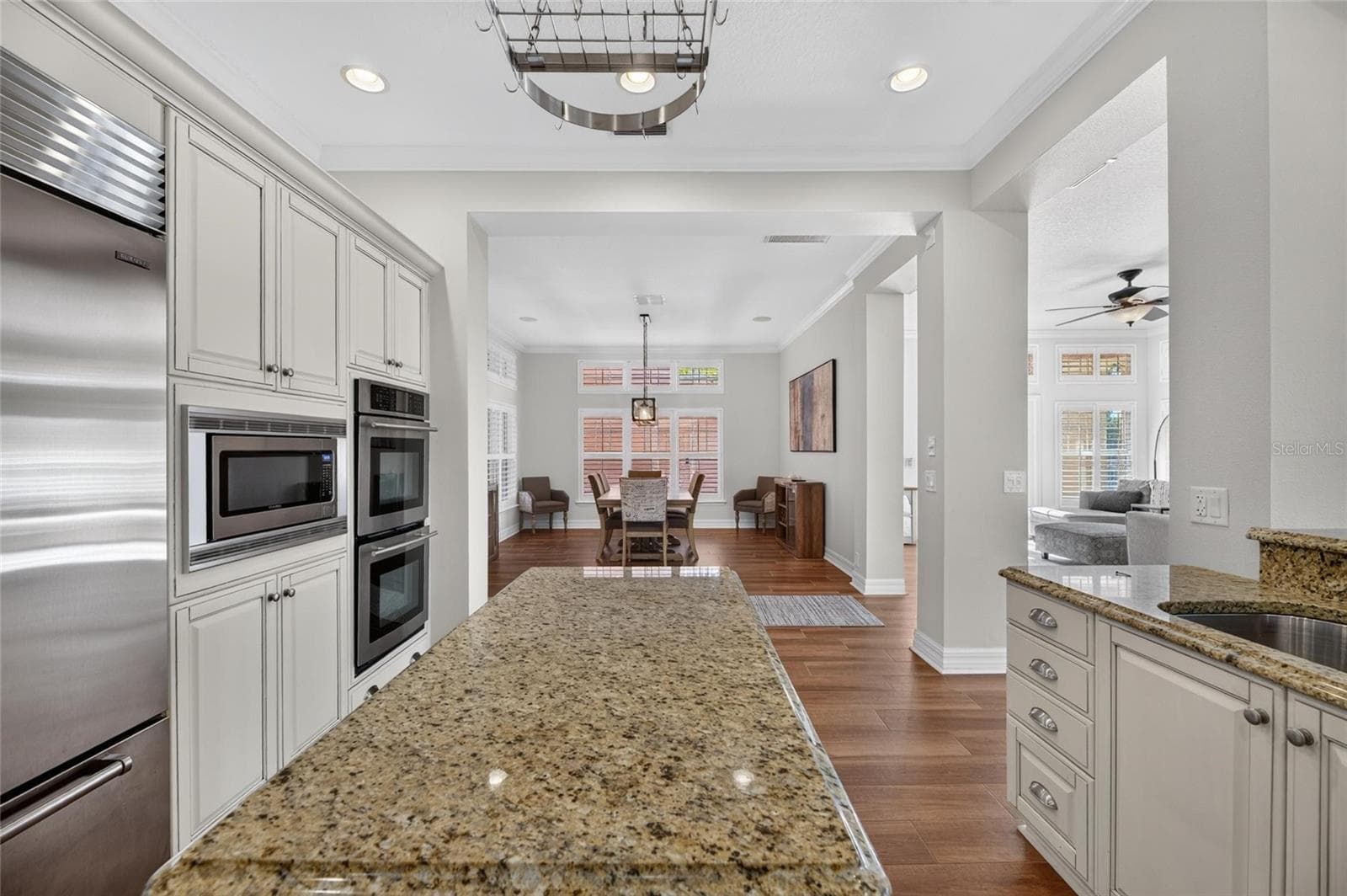 Single Family Residence at 825 ISLEBAY DR, APOLLO BEACH, photo 32 of 100