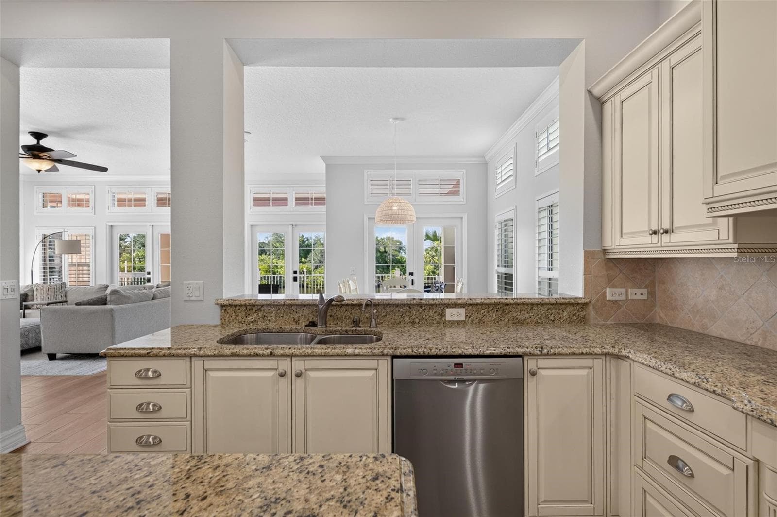 Single Family Residence at 825 ISLEBAY DR, APOLLO BEACH, photo 33 of 100