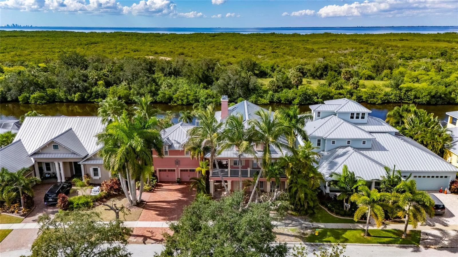 Single Family Residence at 825 ISLEBAY DR, APOLLO BEACH, photo 99 of 100
