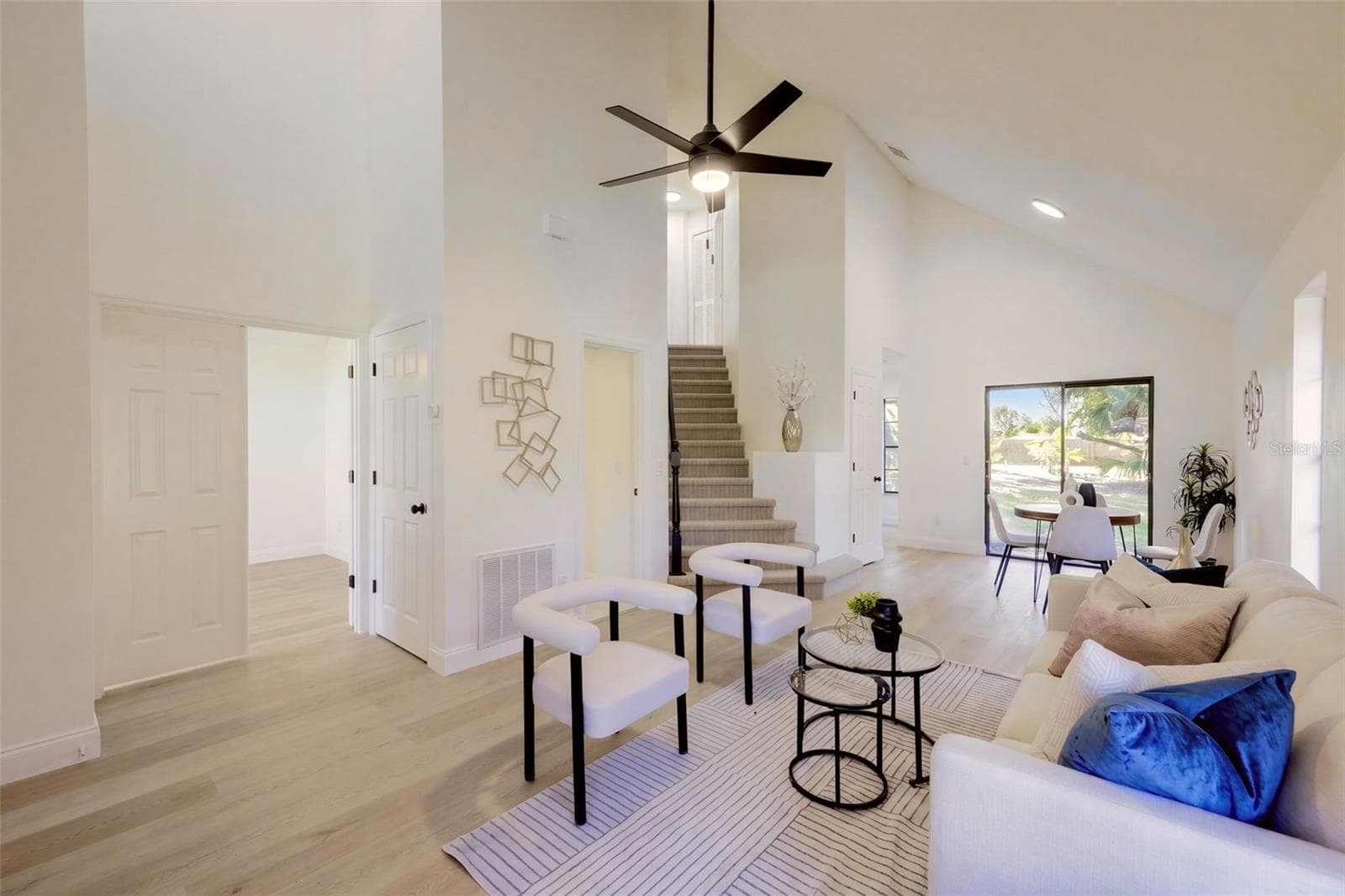Single Family Residence at 950 WOODROSE CT, ALTAMONTE SPRINGS, photo 8 of 43