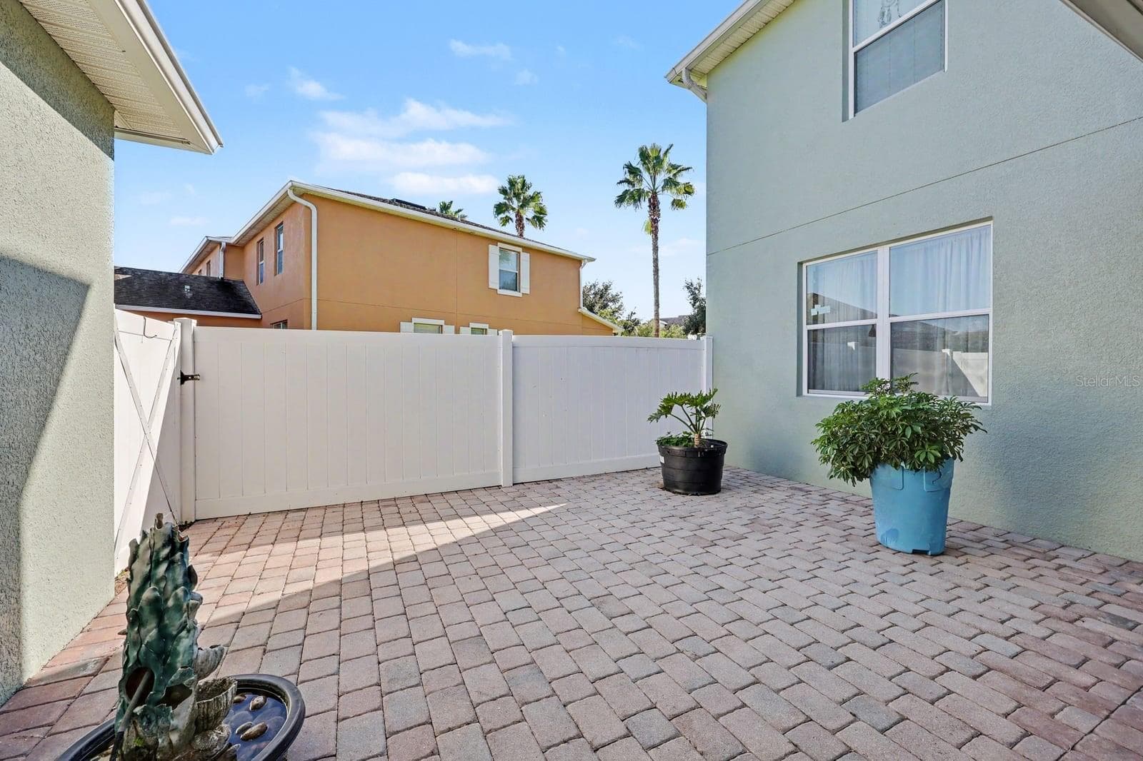 Expansive Patio with Pavers and Private Gated Entry - 5705 NEW INDEPENDENCE PKWY, WINTER GARDEN