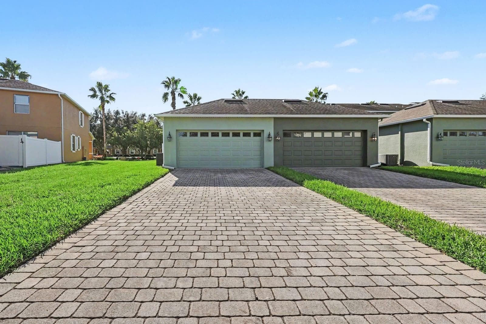 Charming Home with Two-Car Garage and Paver Driveway - 5705 NEW INDEPENDENCE PKWY, WINTER GARDEN