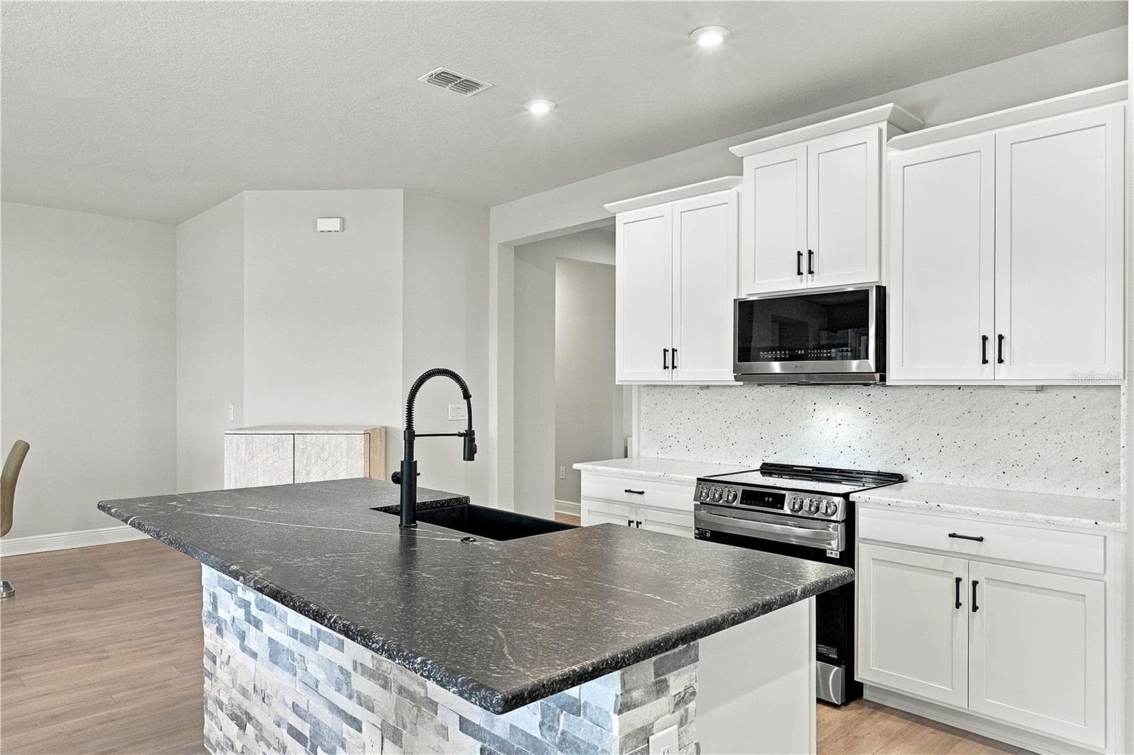 Single Family Residence at 5308 123RD AVE E, PARRISH, photo 9 of 61