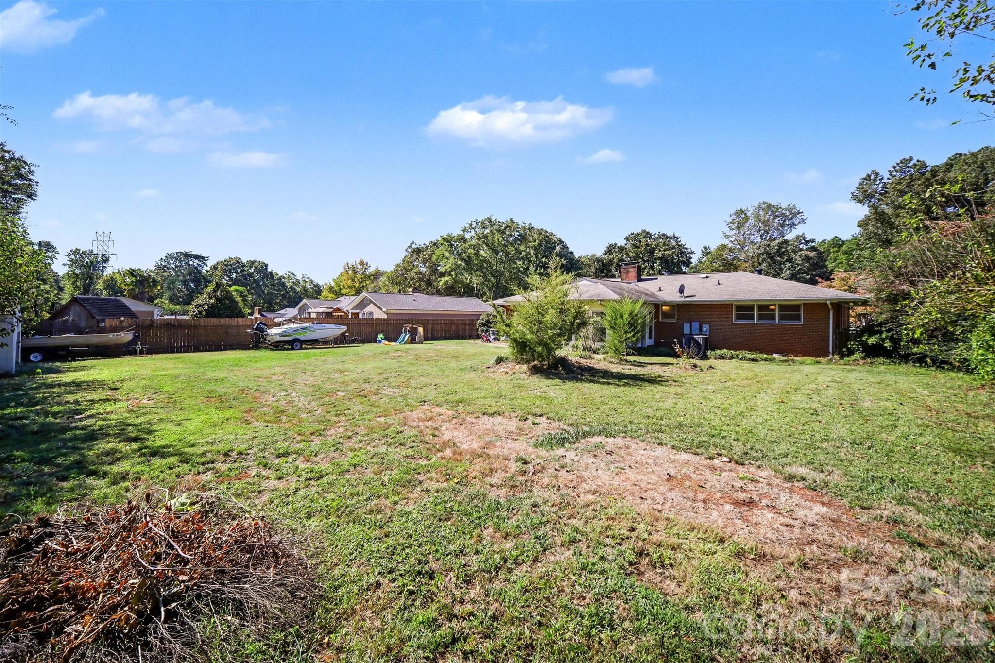 Imagine the possibilities of this fabulous yard! - 1620 Forest Lake Drive, Rock Hill