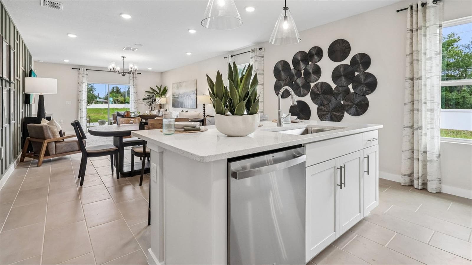 Single Family Residence at 1956 DIAMOND HEAD CIR, LAKE HAMILTON, photo 10 of 31