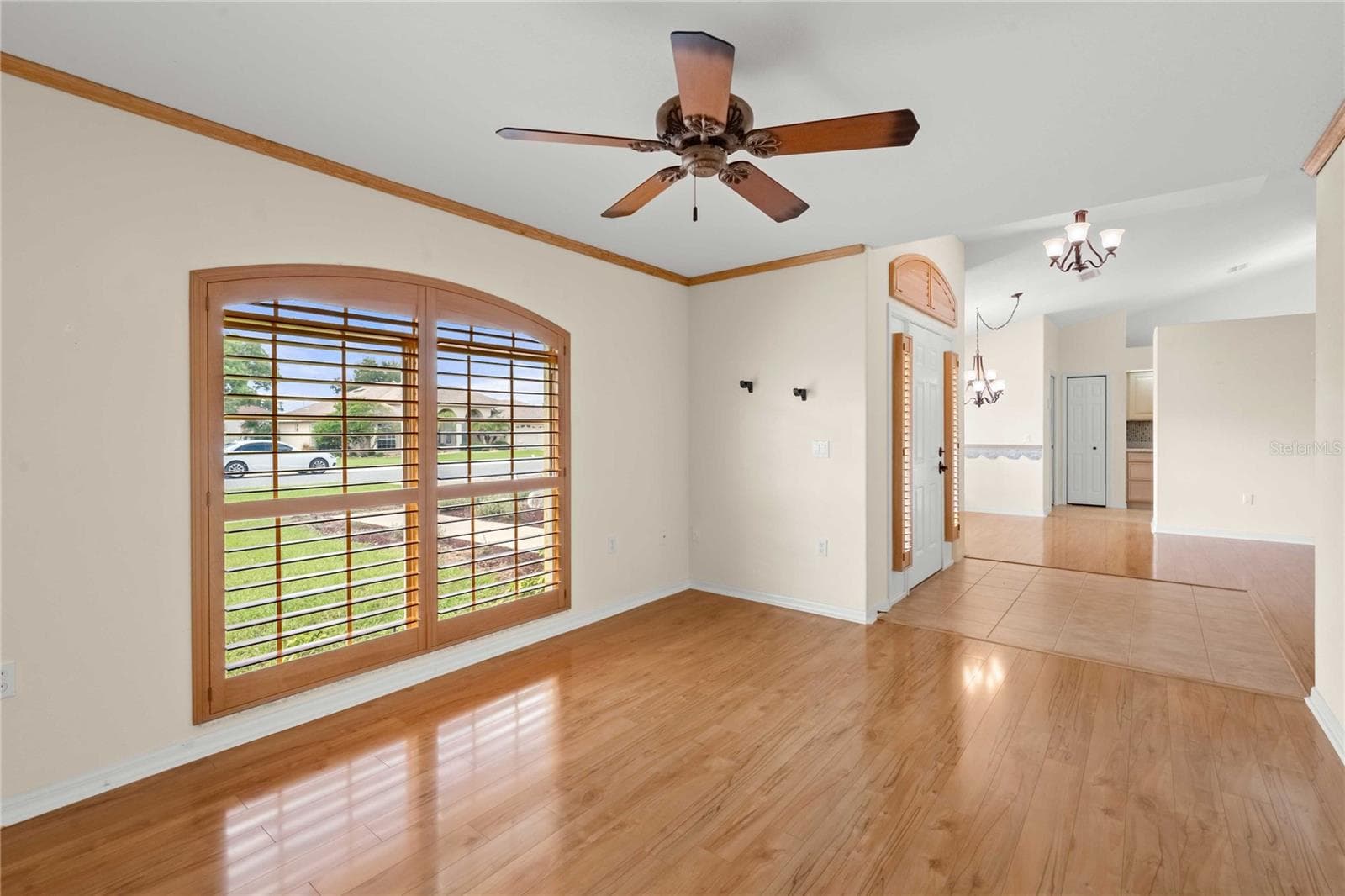 Single Family Residence at 12404 PALM RIDGE DR, SAN ANTONIO, photo 5 of 47
