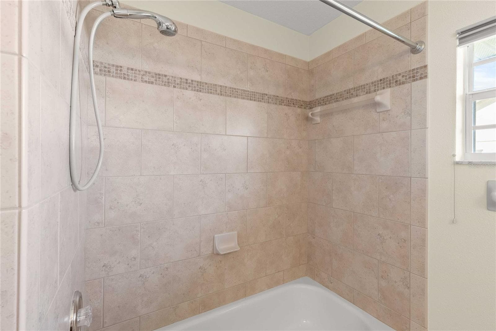Single Family Residence at 12404 PALM RIDGE DR, SAN ANTONIO, photo 26 of 47