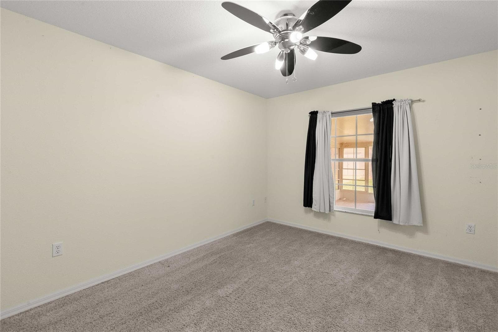 Single Family Residence at 12404 PALM RIDGE DR, SAN ANTONIO, photo 27 of 47