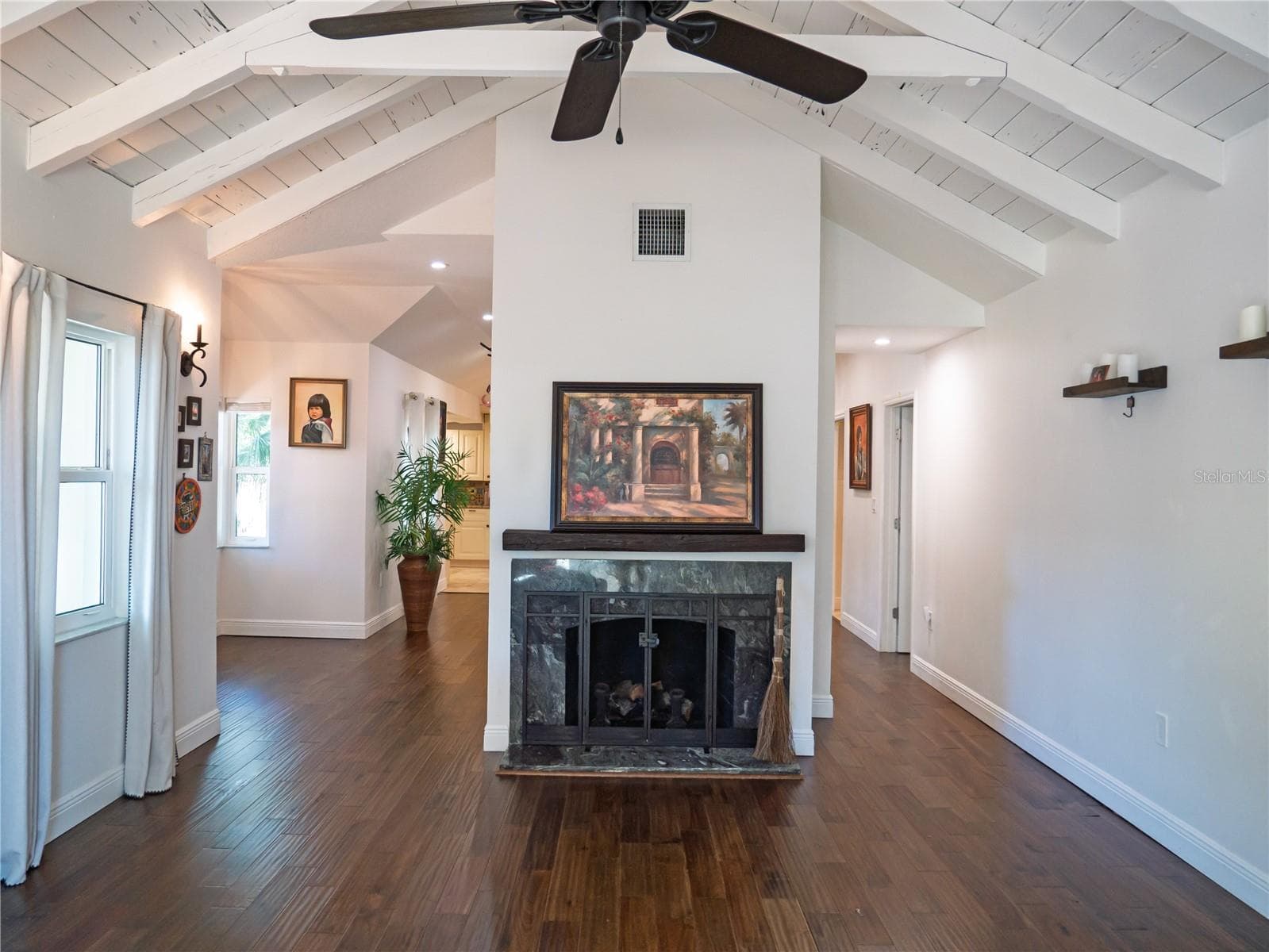 Living - 767 17TH AVE N, ST PETERSBURG