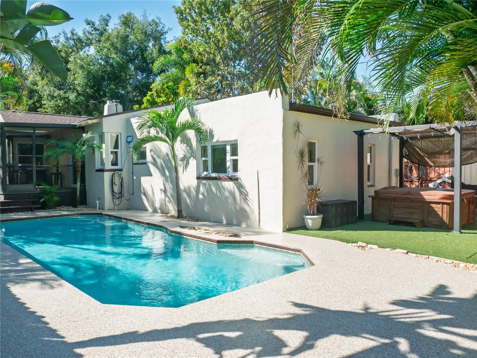 0-Scape Lot (Front and Back) - 767 17TH AVE N, ST PETERSBURG