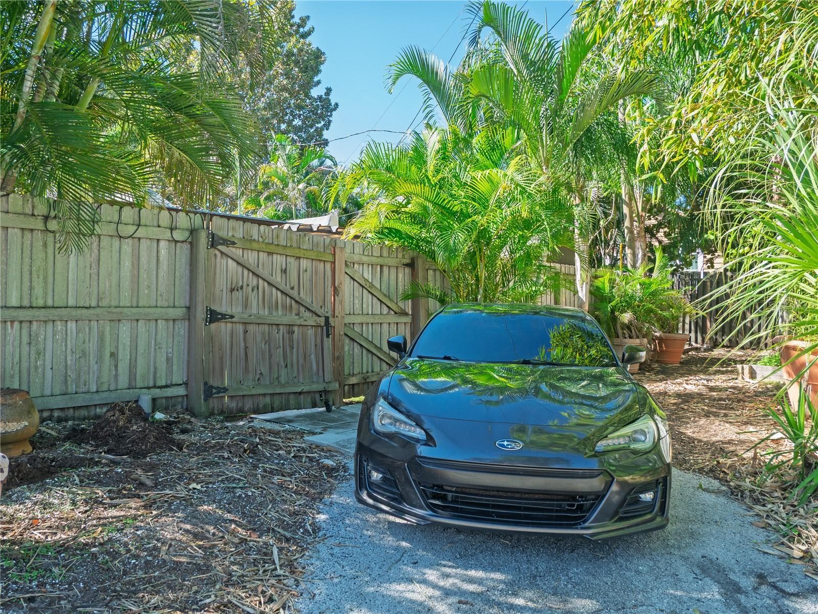 Backyard Access - 767 17TH AVE N, ST PETERSBURG