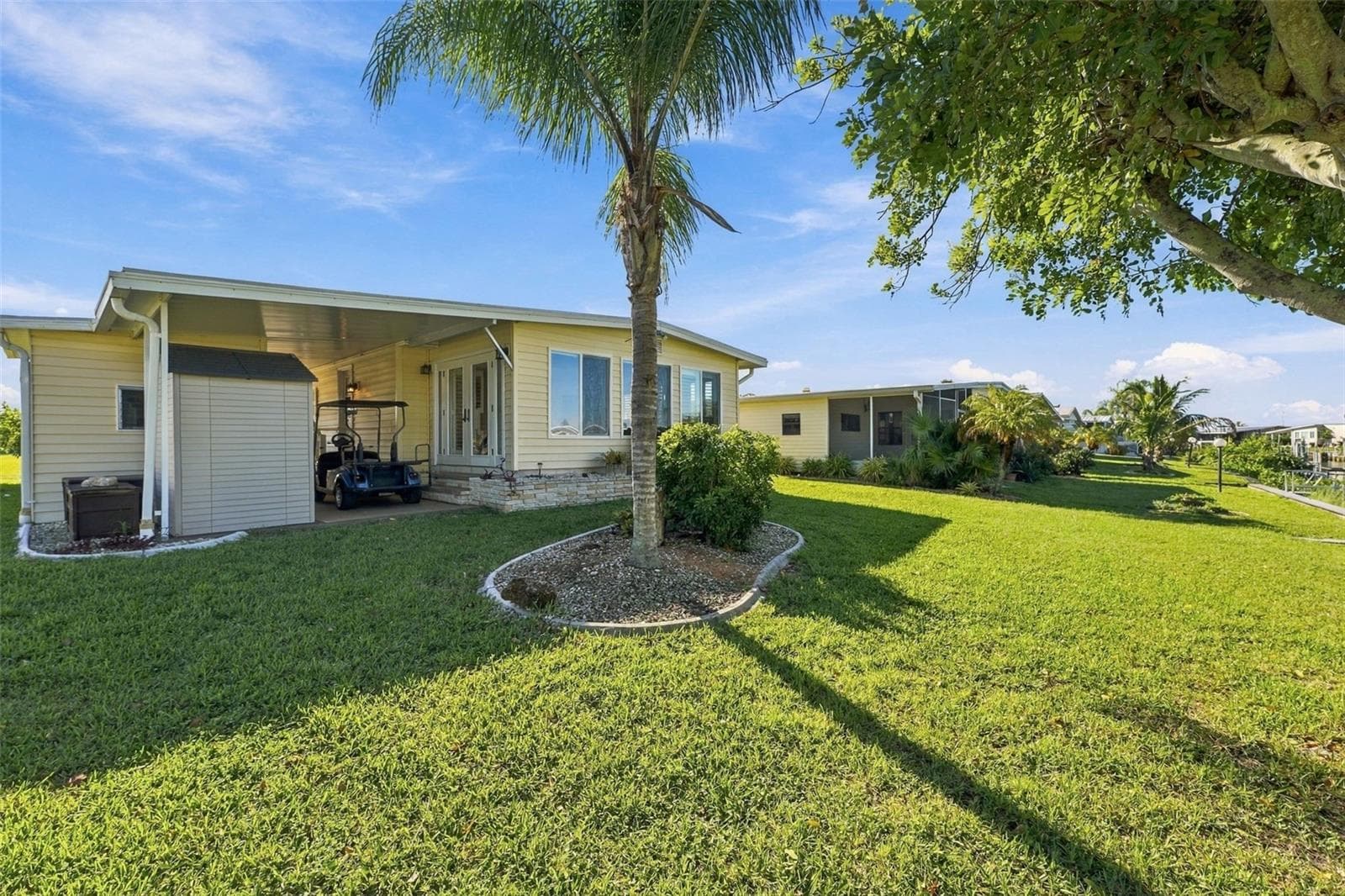 Manufactured Home at 110 MARTINIQUE RD, NORTH PORT, photo 15 of 73