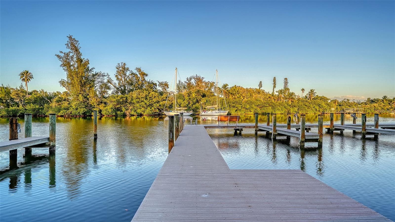 Condominium at 6750 GULF OF MEXICO DR #178, LONGBOAT KEY, photo 23 of 35