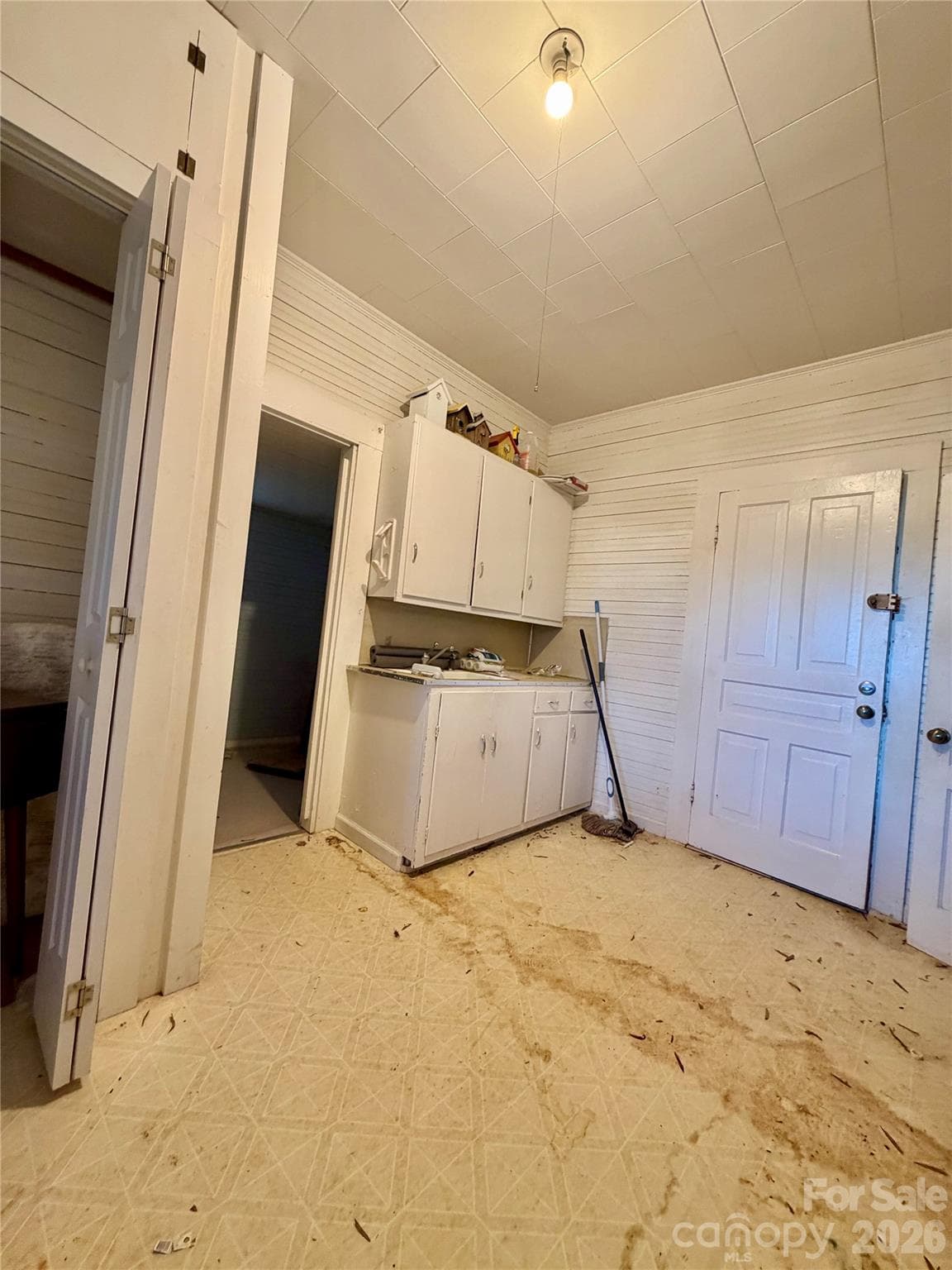 Single Family Residence at 2120 Three Forks Church Road, Taylorsville, photo 11 of 22