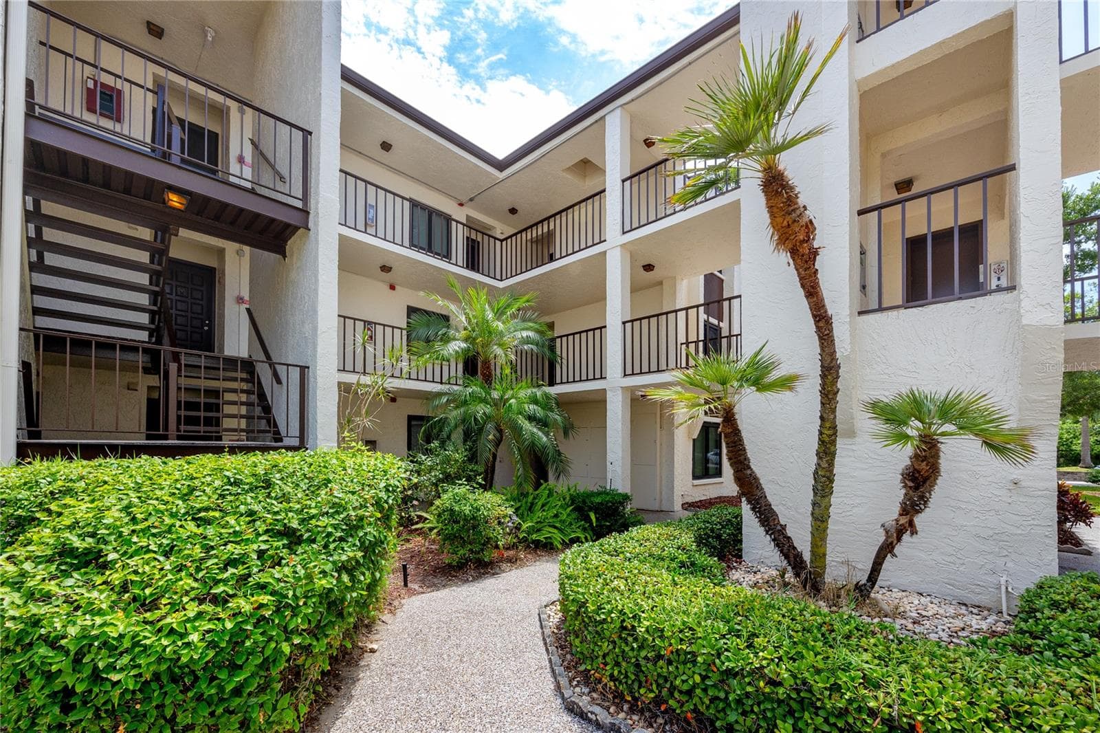 Condominium at 2207 BELLEAIR RD #B30, CLEARWATER, photo 4 of 44