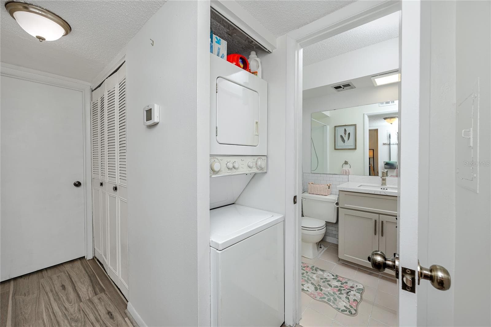 Condominium at 2207 BELLEAIR RD #B30, CLEARWATER, photo 24 of 44