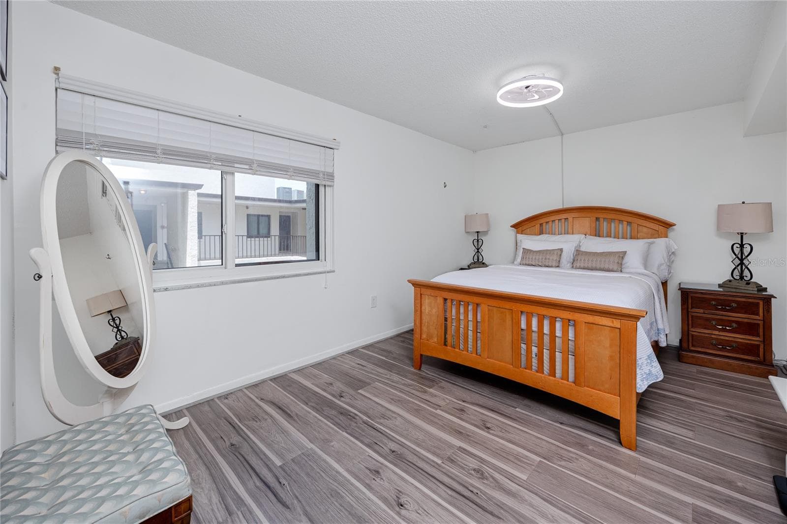 Condominium at 2207 BELLEAIR RD #B30, CLEARWATER, photo 31 of 44