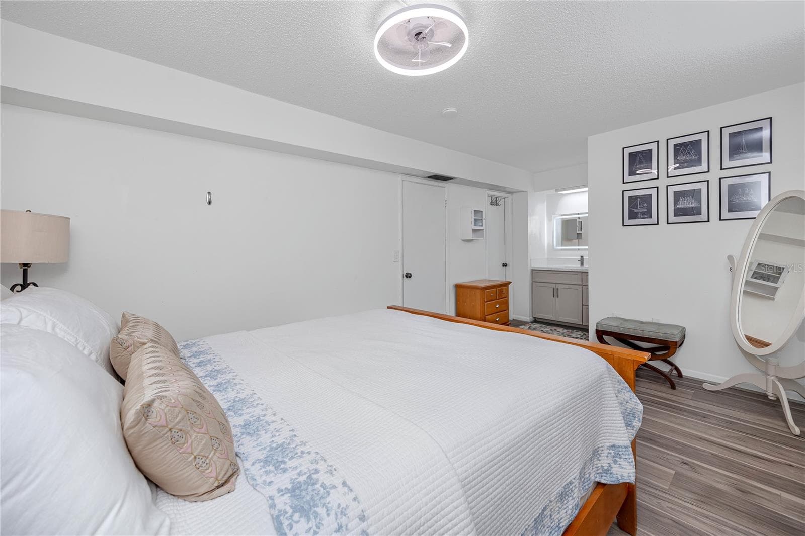 Condominium at 2207 BELLEAIR RD #B30, CLEARWATER, photo 32 of 44