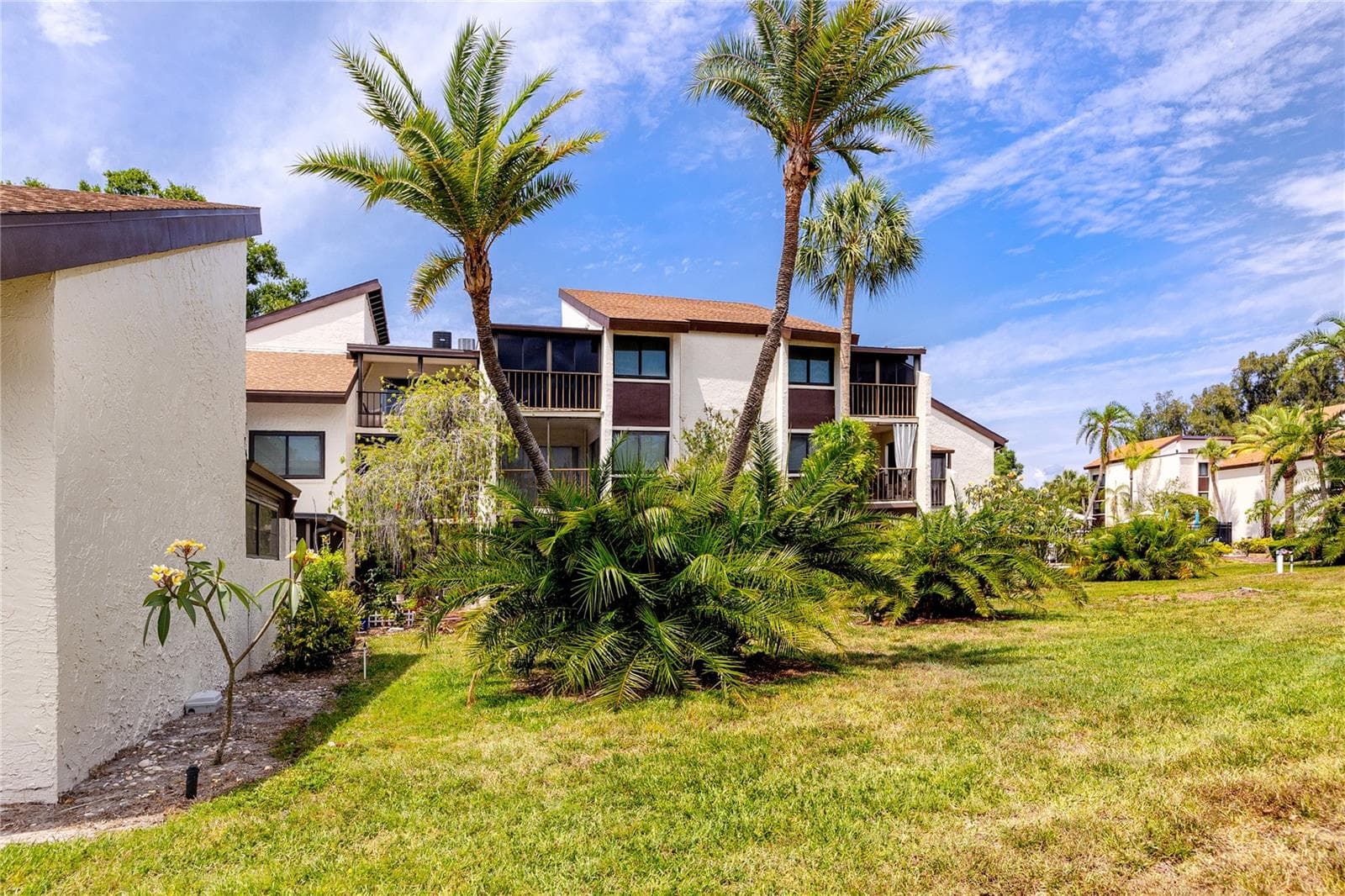 Condominium at 2207 BELLEAIR RD #B30, CLEARWATER, photo 34 of 44