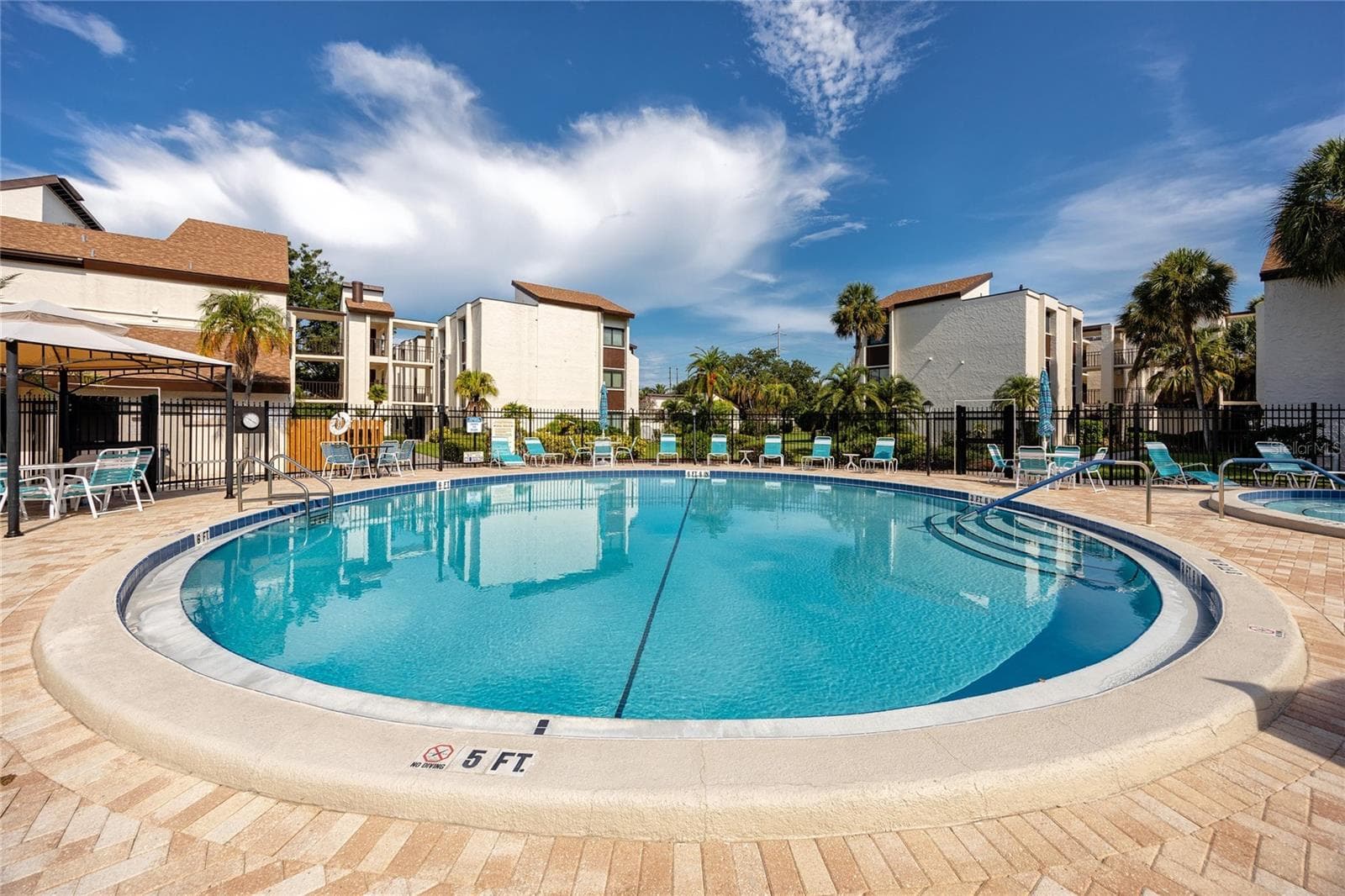 Condominium at 2207 BELLEAIR RD #B30, CLEARWATER, photo 41 of 44