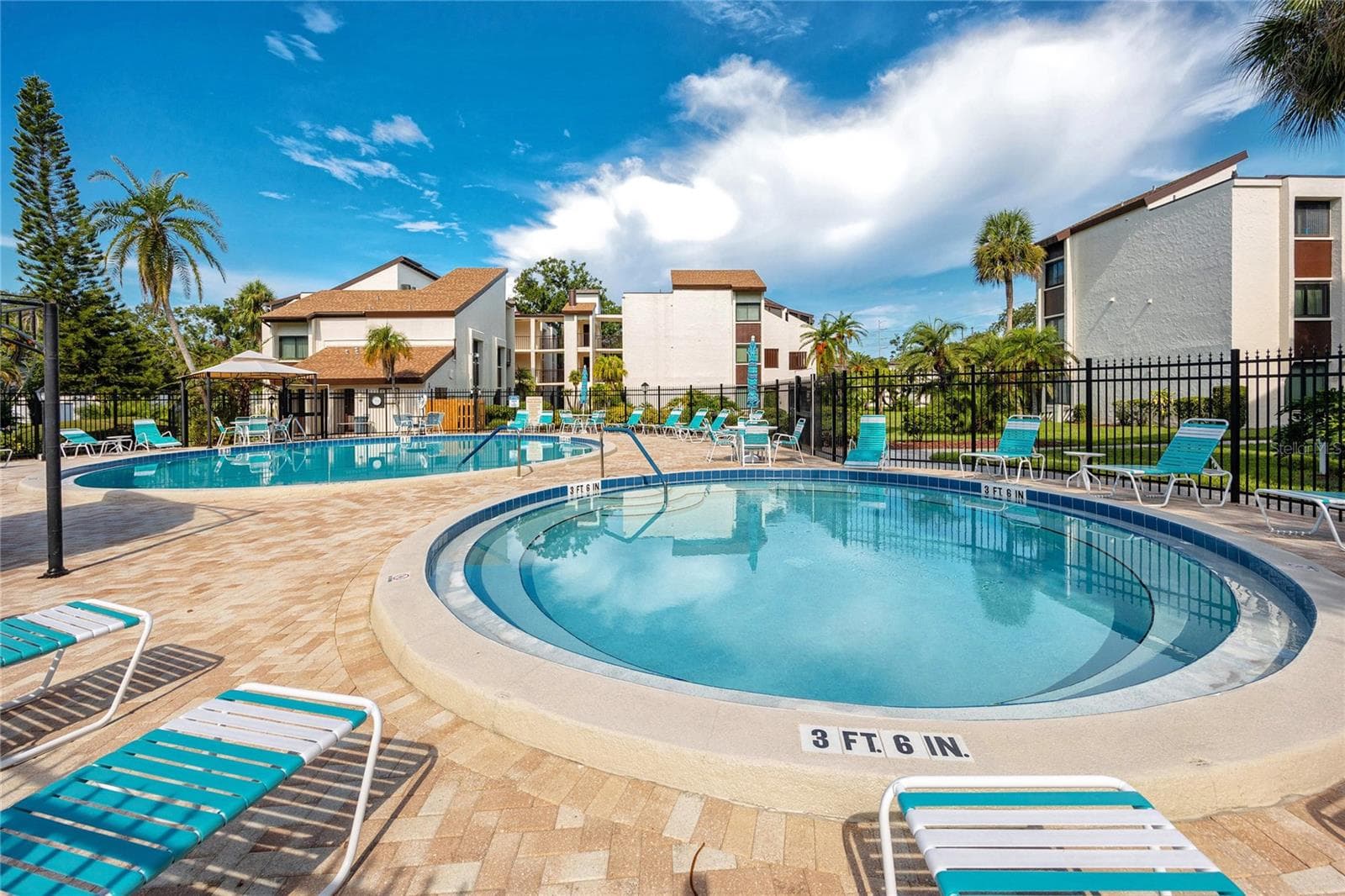 Condominium at 2207 BELLEAIR RD #B30, CLEARWATER, photo 43 of 44