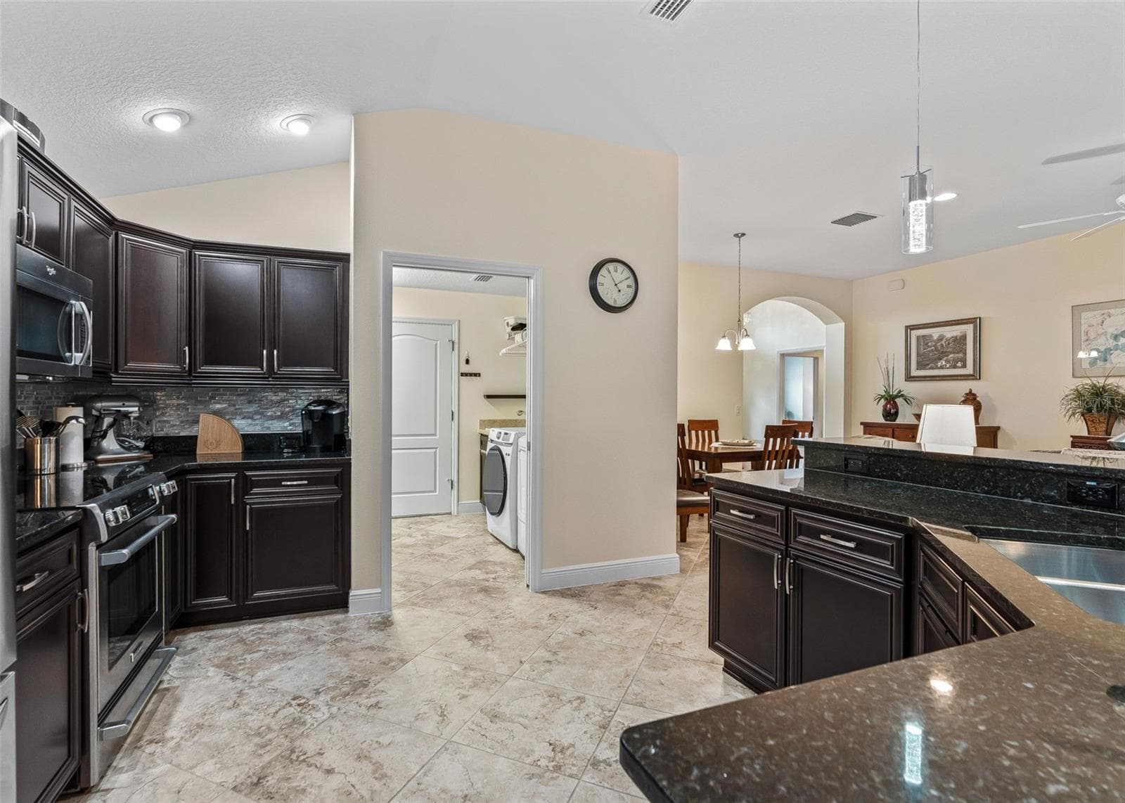 Single Family Residence at 3188 ABANA PATH, THE VILLAGES, photo 18 of 49