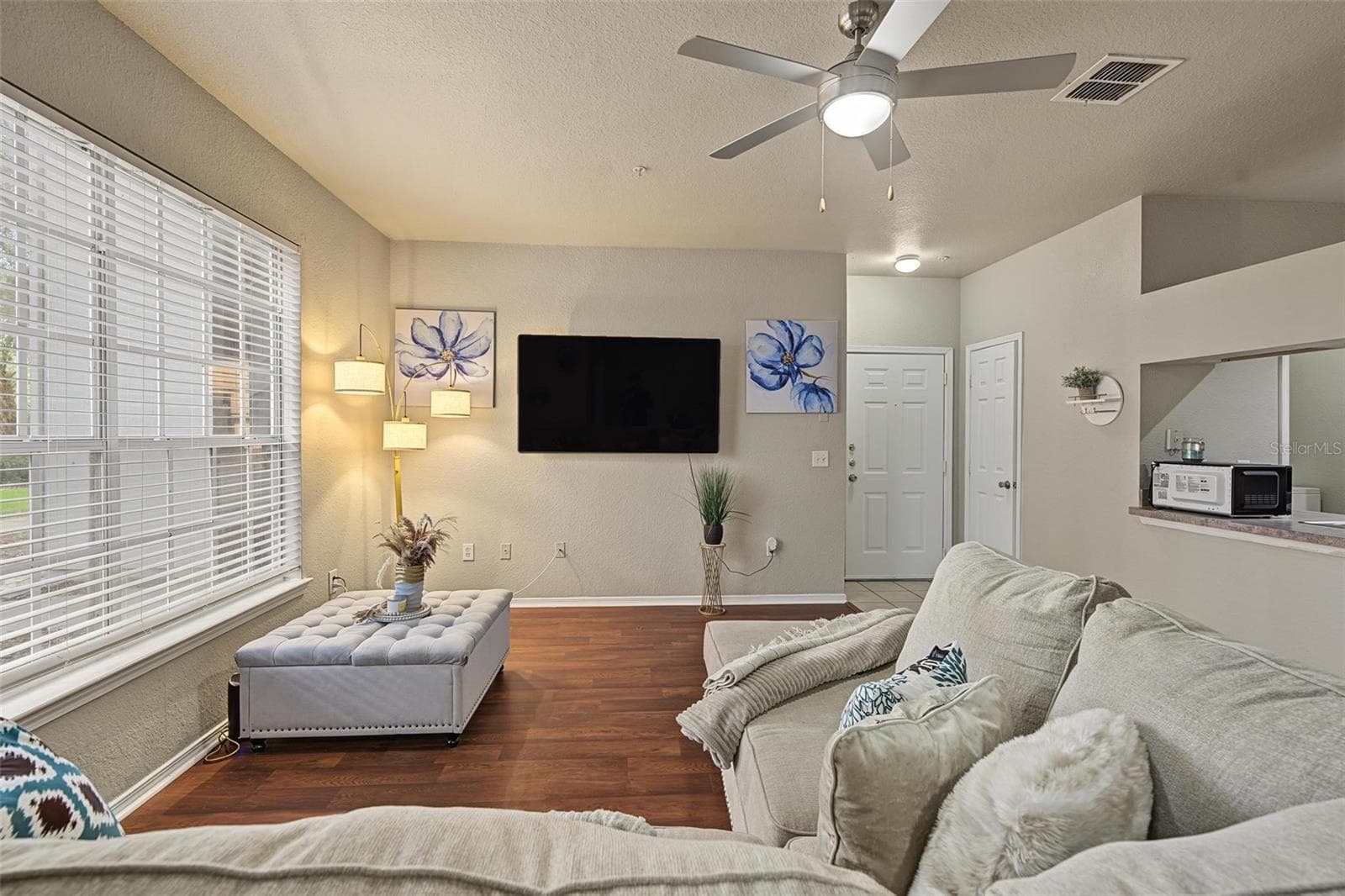 Large Open Living Room - 13123 Sanctuary Cove Drive - Unit 104 - 13123 SANCTUARY COVE DR #104, TEMPLE TERRACE