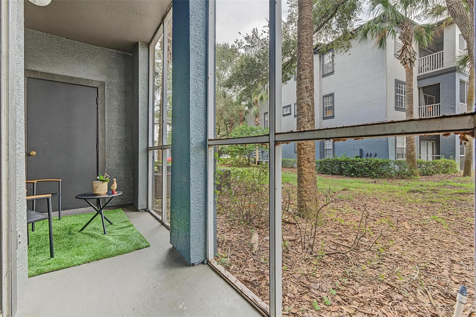 Screened In Back Patio - 13123 Sanctuary Cove Drive - Unit 104 - 13123 SANCTUARY COVE DR #104, TEMPLE TERRACE