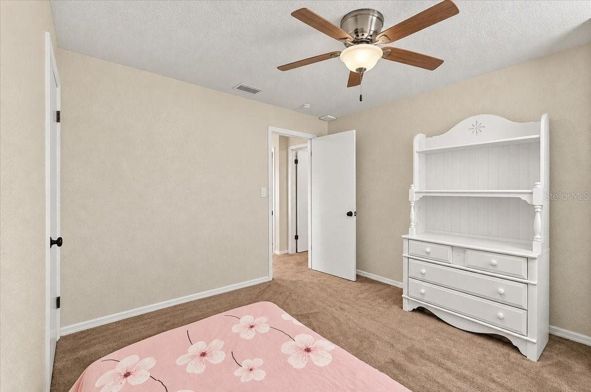Single Family Residence at 70 GREENFIELD CT, WINTER HAVEN, photo 26 of 38