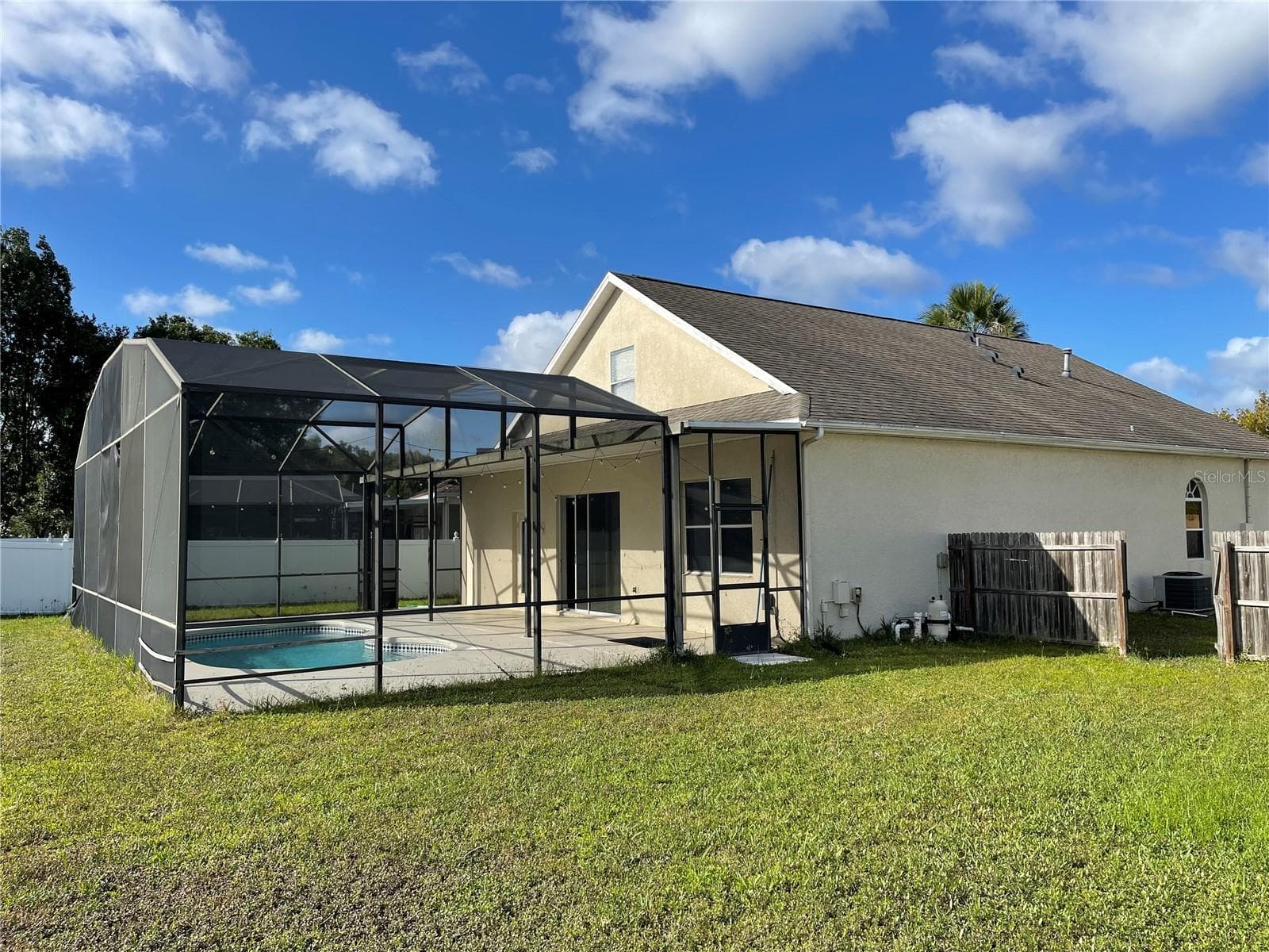 Single Family Residence at 1322 ROYAL SAINT GEORGE DR, ORLANDO, photo 3 of 13