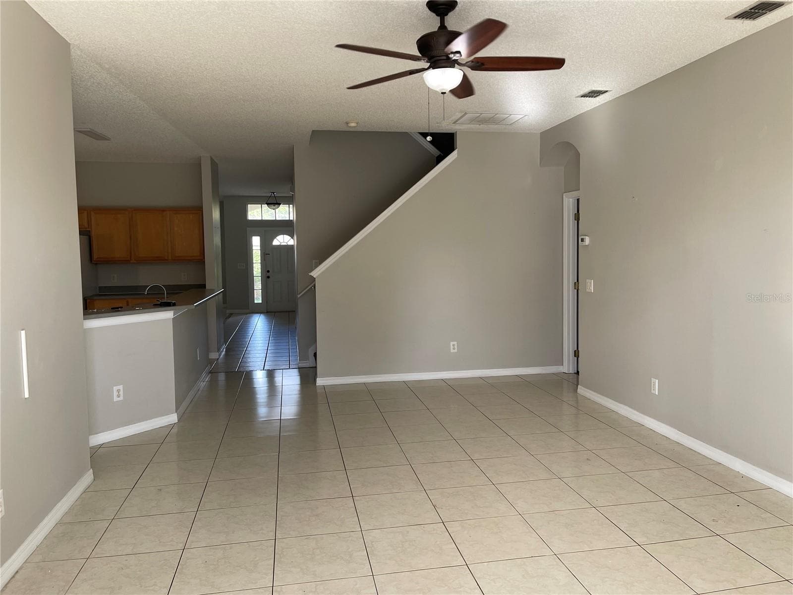 Single Family Residence at 1322 ROYAL SAINT GEORGE DR, ORLANDO, photo 7 of 13